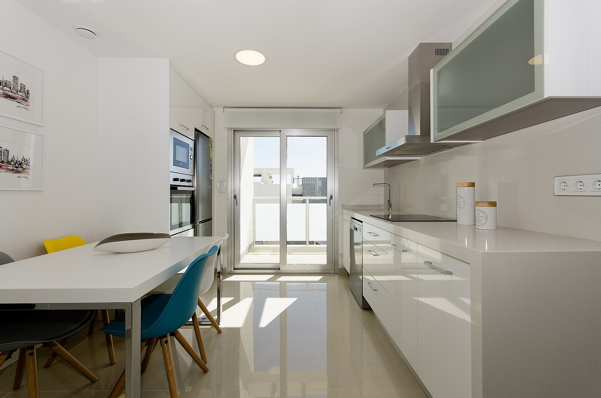 Resale - 2 Bedroom 2 Bathroom Apartment in Torrevieja -  - Alicante