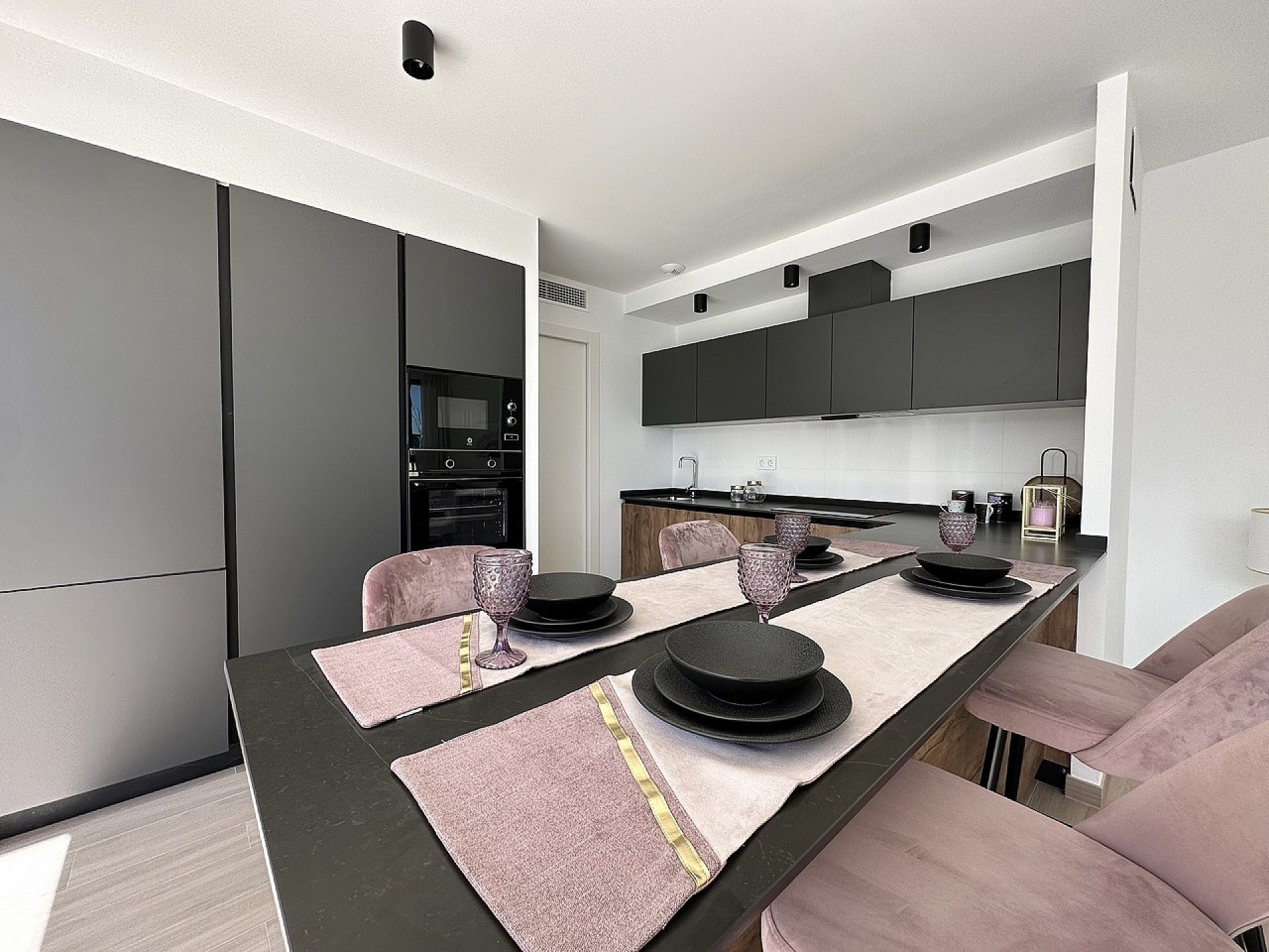 Resale - 3 Bedroom 3 Bathroom Villa in La Manga del Mar Menor -  - Murcia