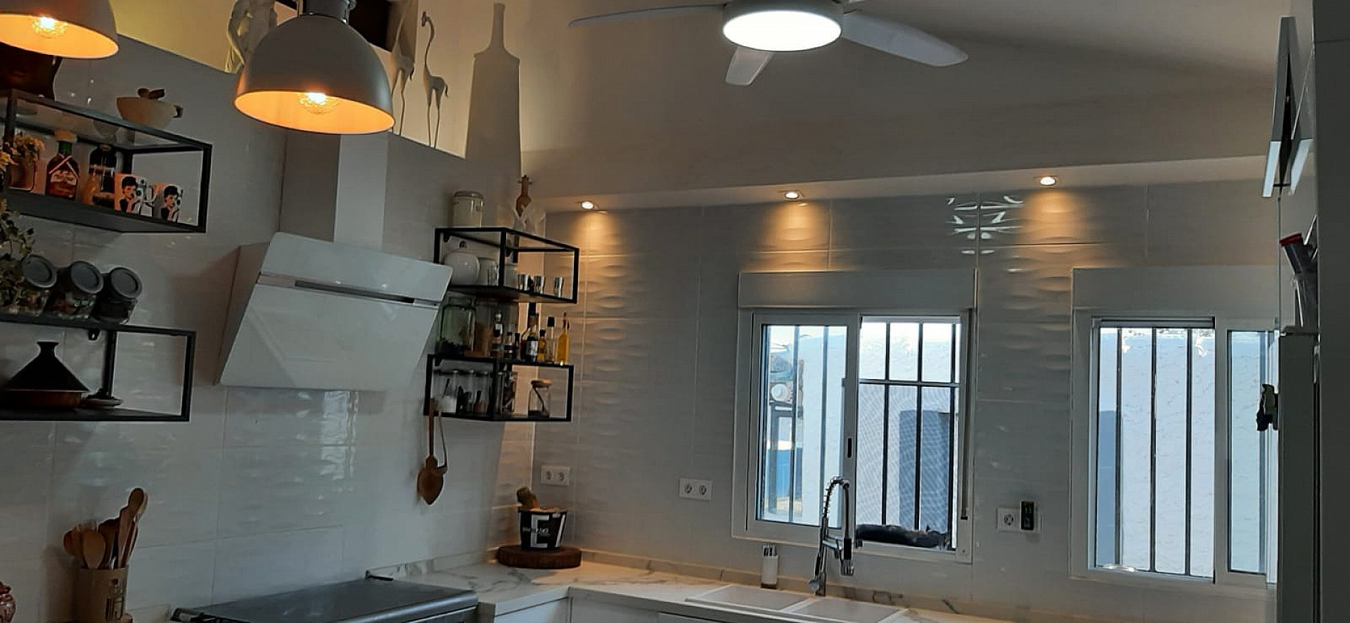 Resale - 3 Bedroom 3 Bathroom Villa in Caudete -  - Albacete