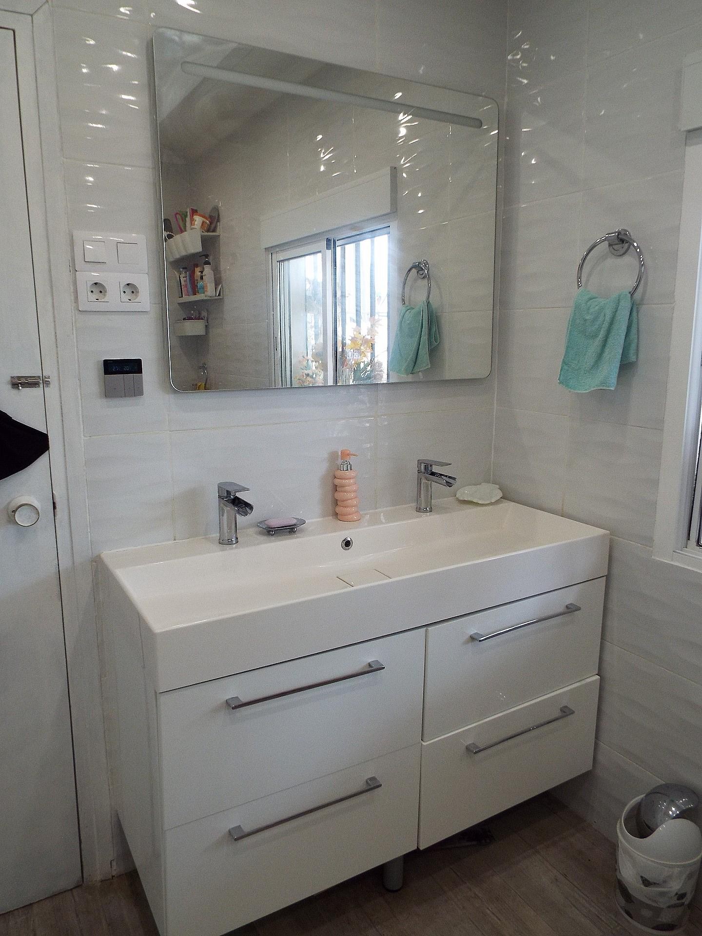 Resale - 3 Bedroom 3 Bathroom Villa in Caudete -  - Albacete