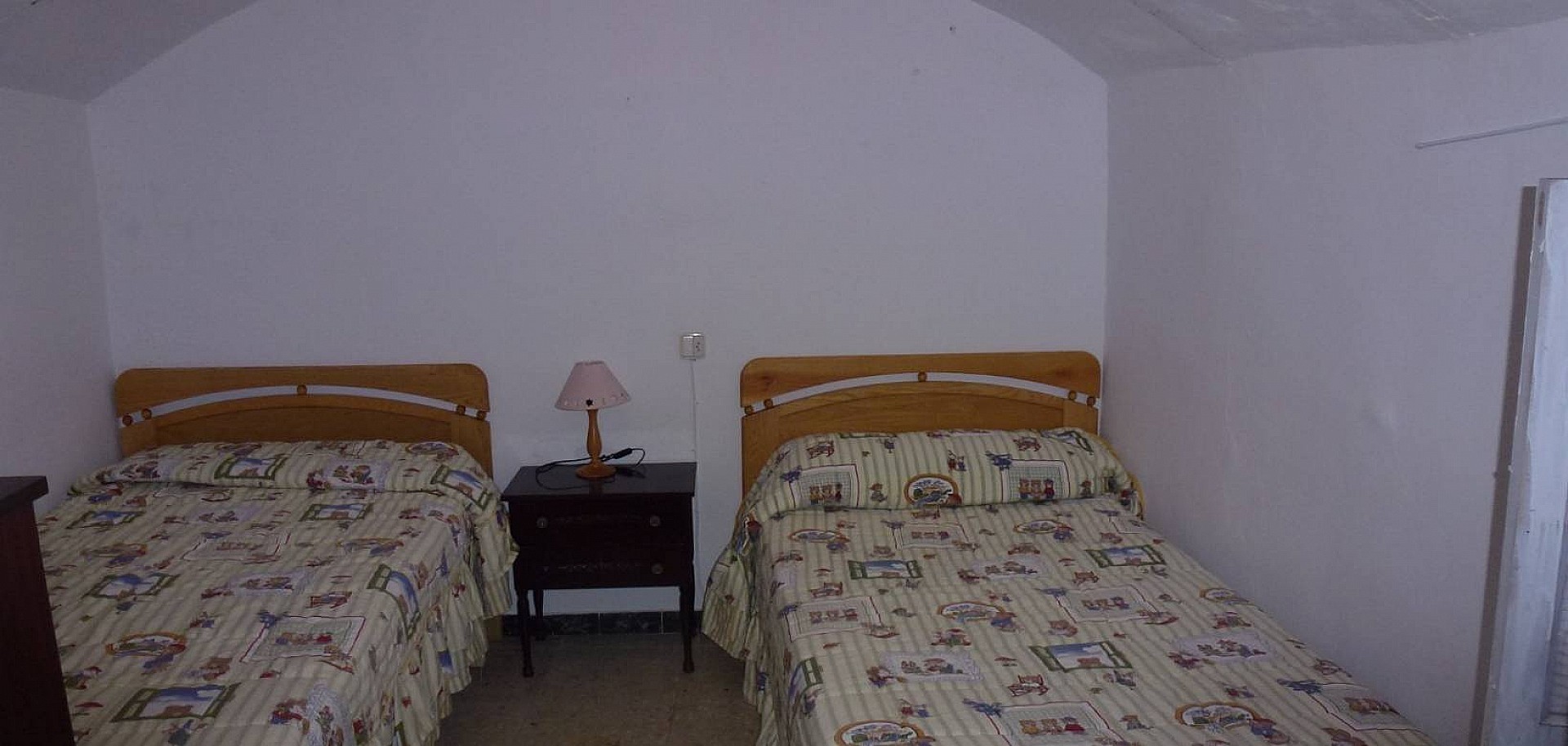 Resale - 3 Bedroom 1 Bathroom Cave House in Canalosa -  - Alicante