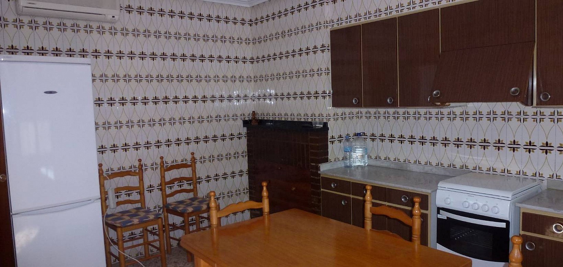 Resale - 3 Bedroom 1 Bathroom Cave House in Canalosa -  - Alicante