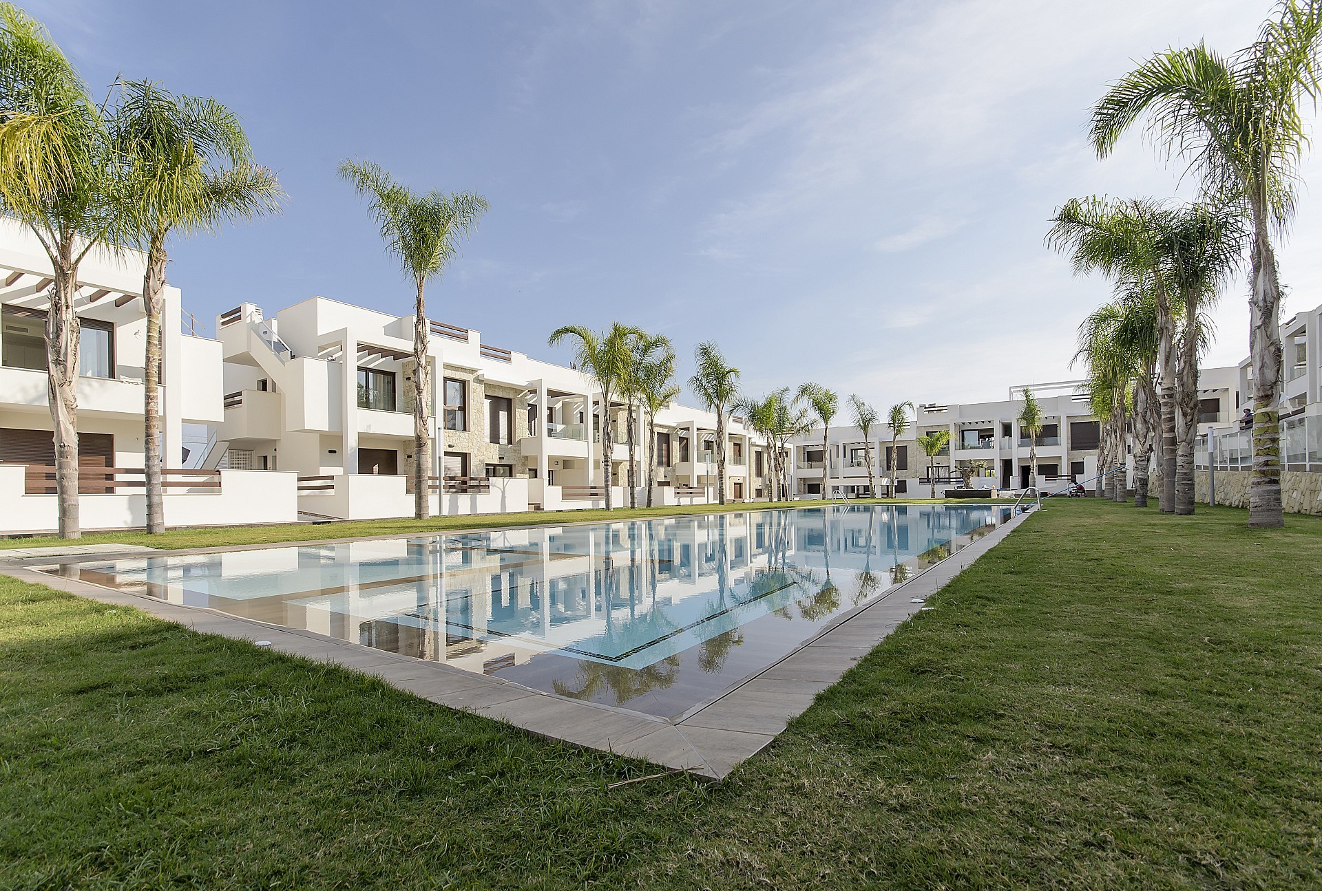 Resale - 2 Bedroom 2 Bathroom Apartment in Torrevieja -  - Alicante
