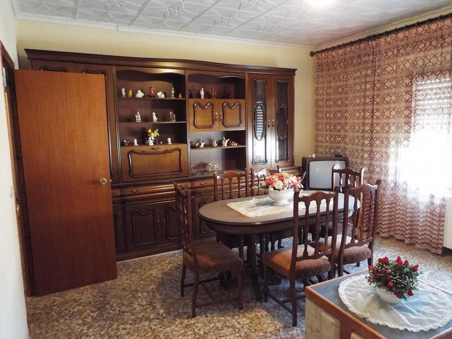 Resale - 4 Bedroom 3 Bathroom Apartment in Caudete -  - Albacete