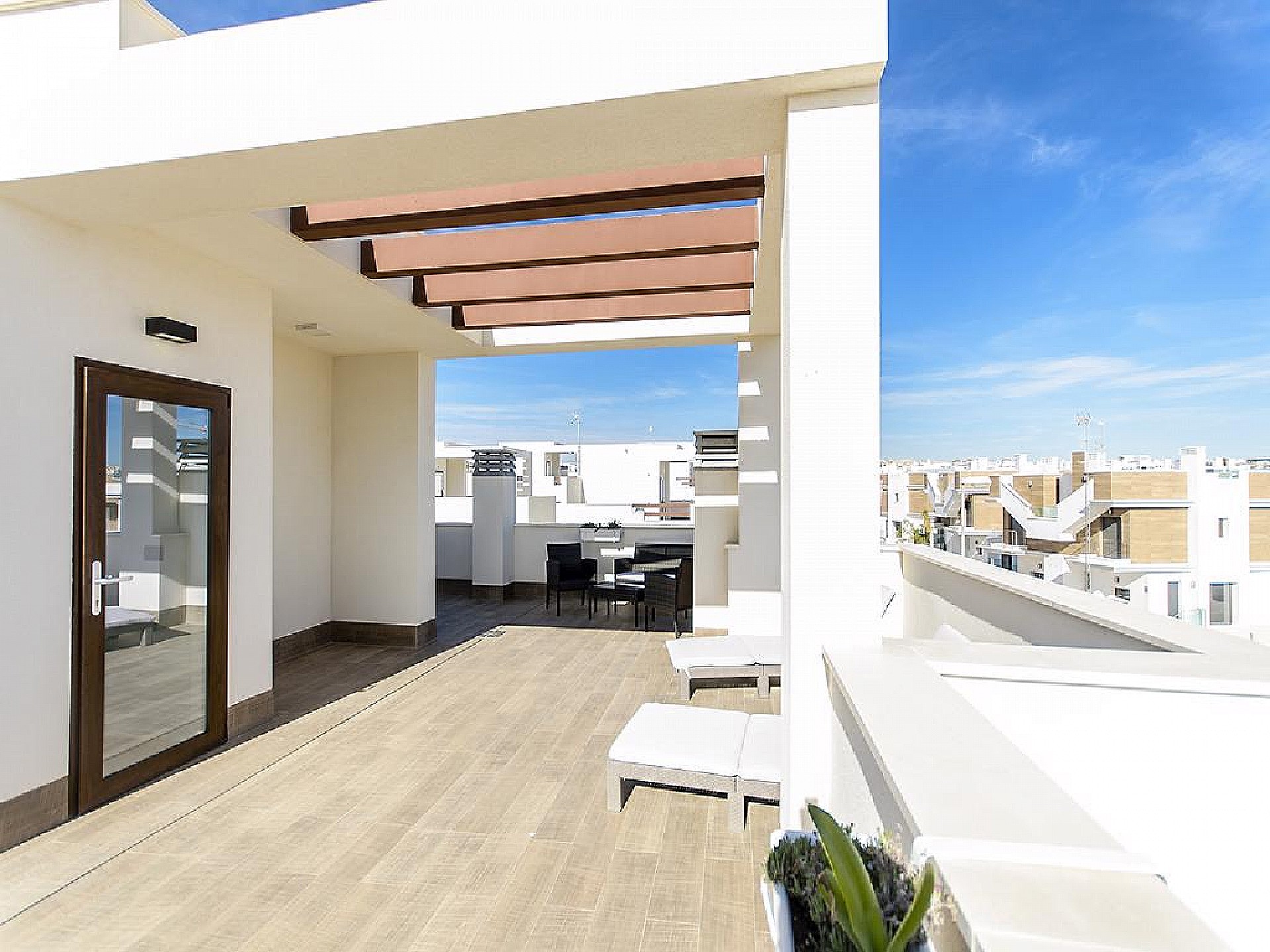 Resale - 3 Bedroom 3 Bathroom Villa in Los Montesinos -  - Alicante