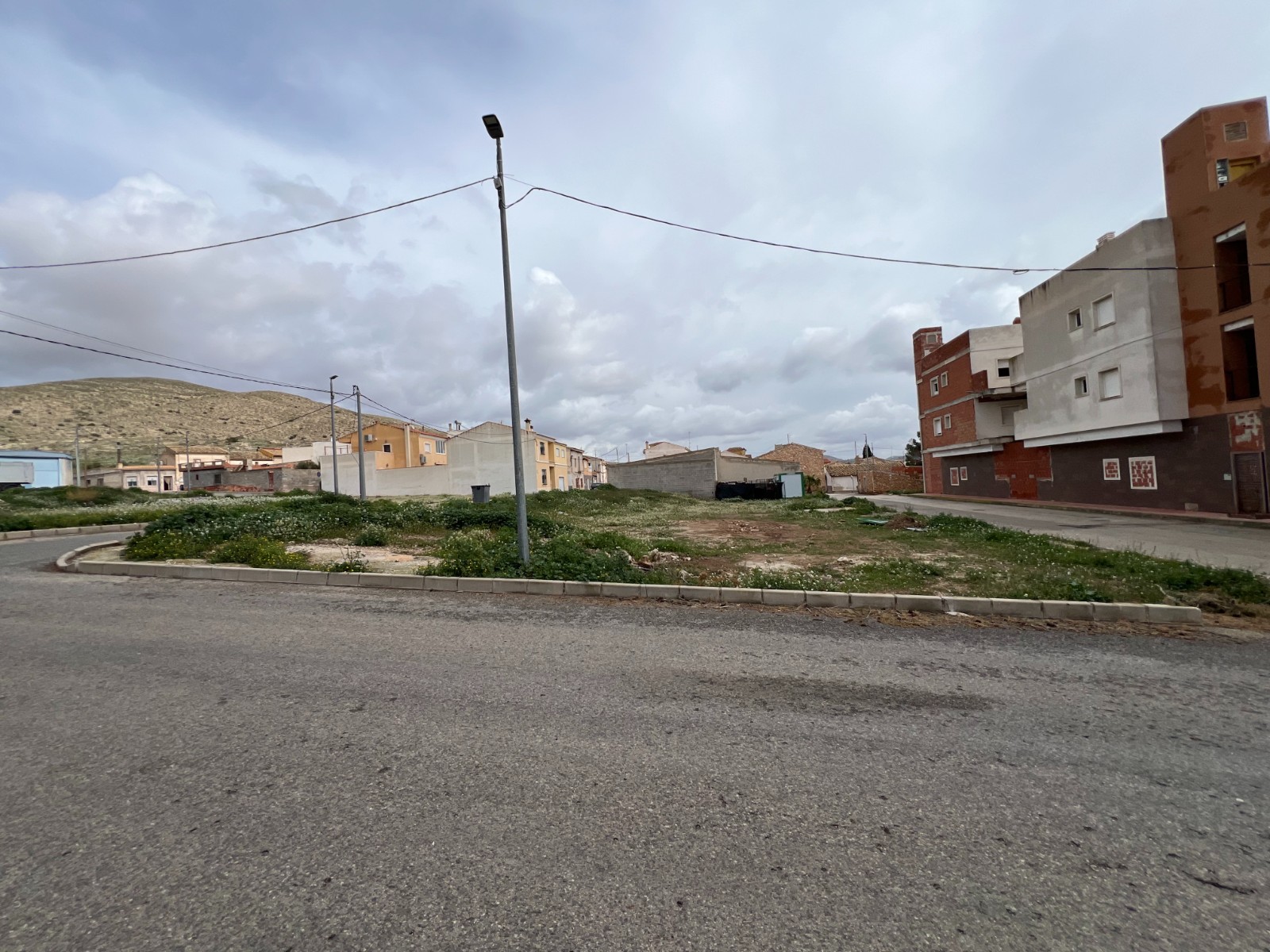 Resale - Land in Hondón de los Frailes -  - Alicante