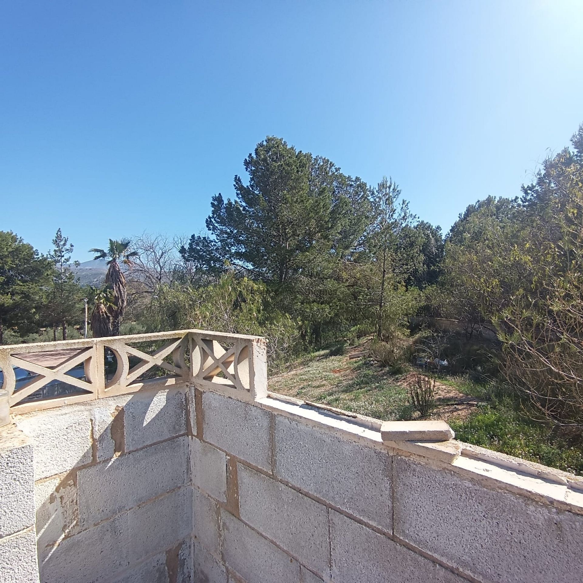 Resale - 6 Bedroom 3 Bathroom Villa in Elda -  - Alicante