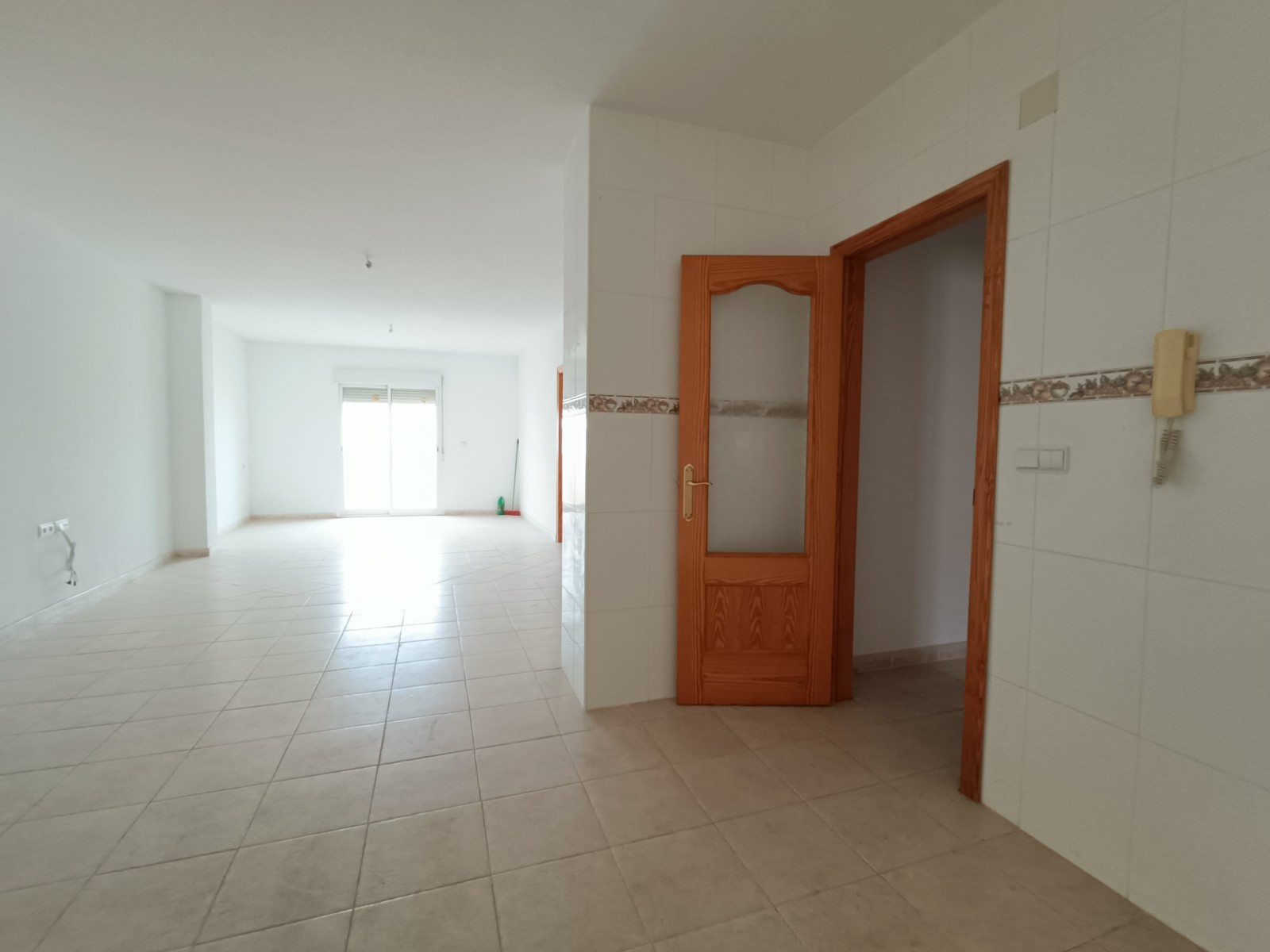 Resale - 7 Bedroom 3 Bathroom Townhouse in La Murada -  - Alicante