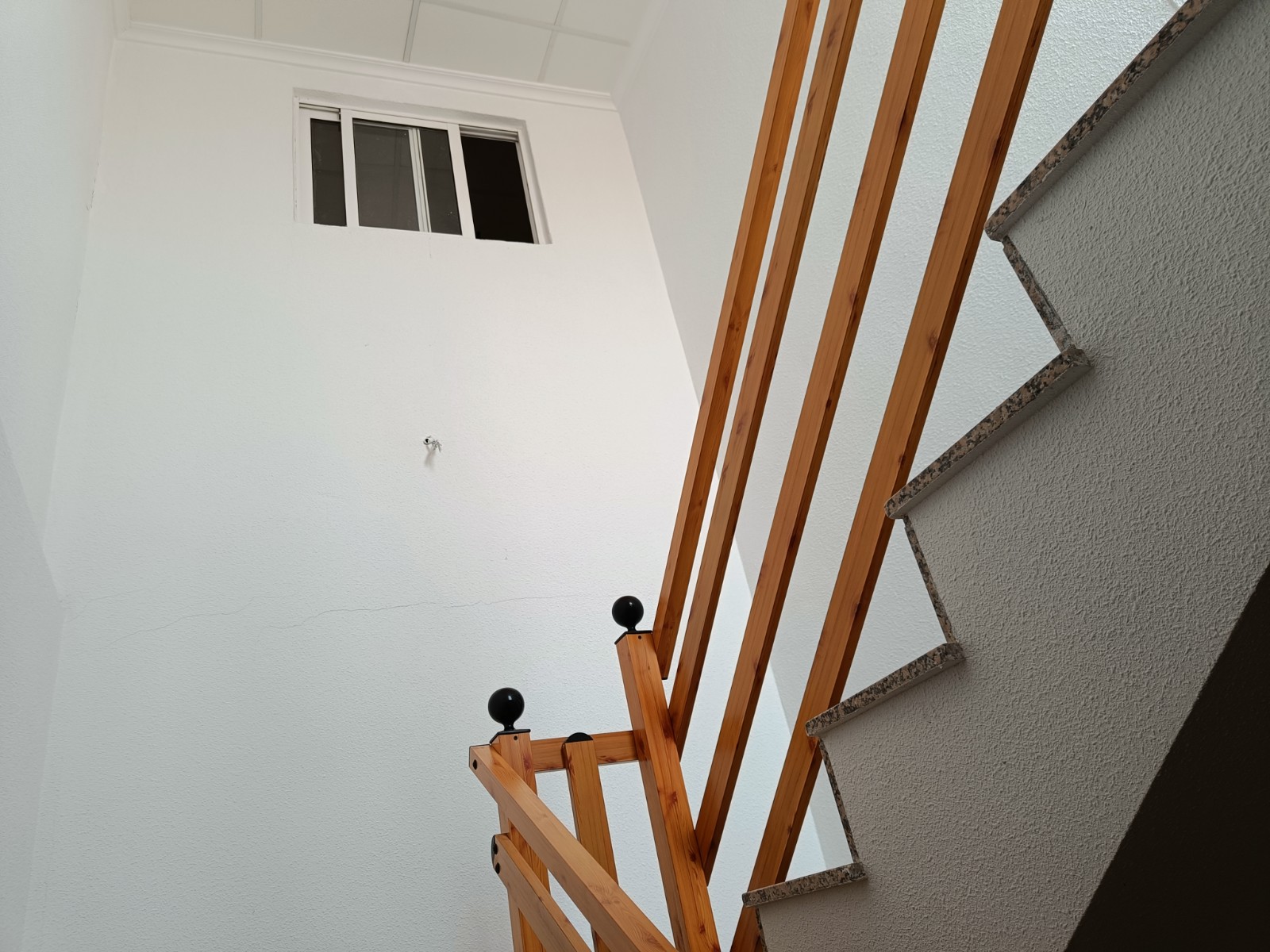 Resale - 7 Bedroom 3 Bathroom Townhouse in La Murada -  - Alicante