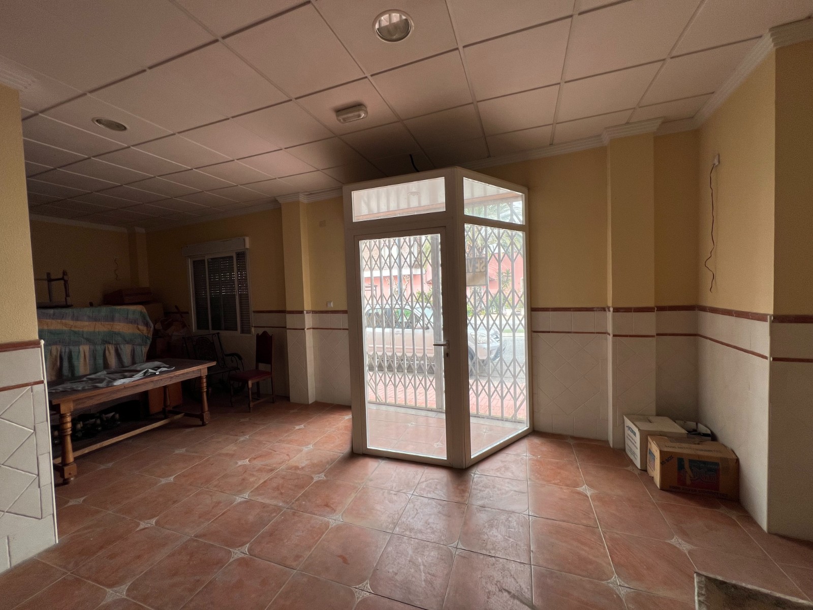 Resale - 7 Bedroom 3 Bathroom Townhouse in La Murada -  - Alicante