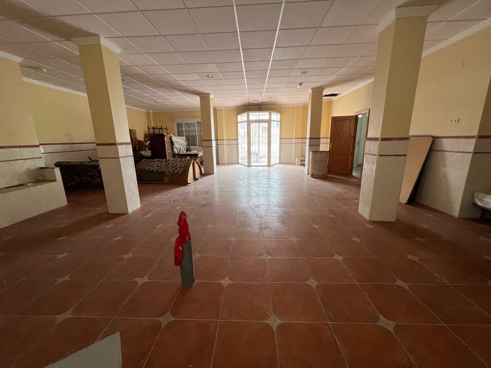 Resale - 7 Bedroom 3 Bathroom Townhouse in La Murada -  - Alicante