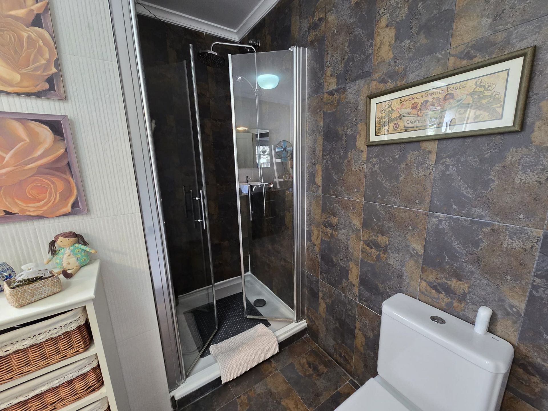 Resale - 3 Bedroom 2 Bathroom Villa in Sax -  - Alicante