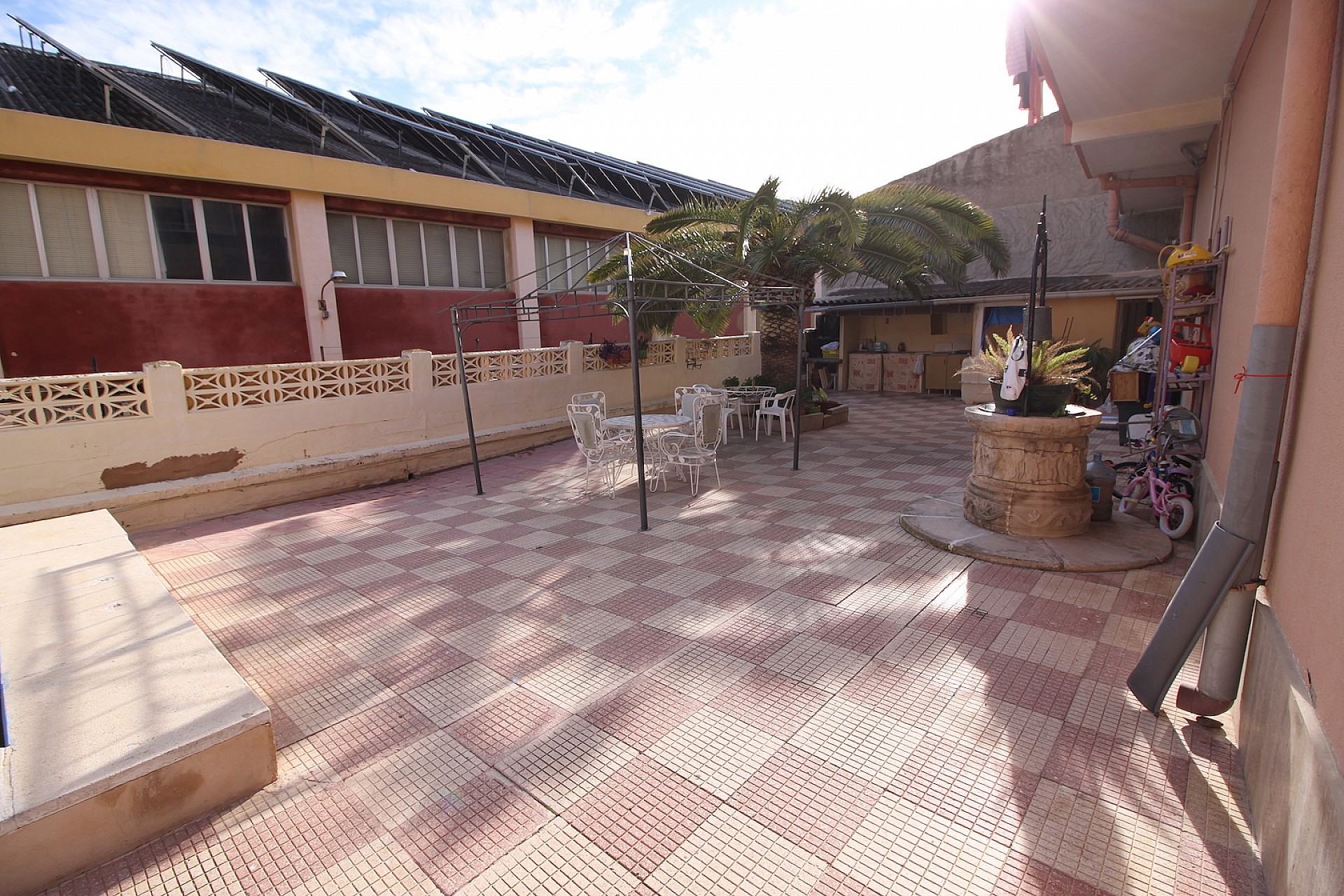 Resale - 4 Bedroom 3 Bathroom Townhouse in Monóvar -  - Alicante