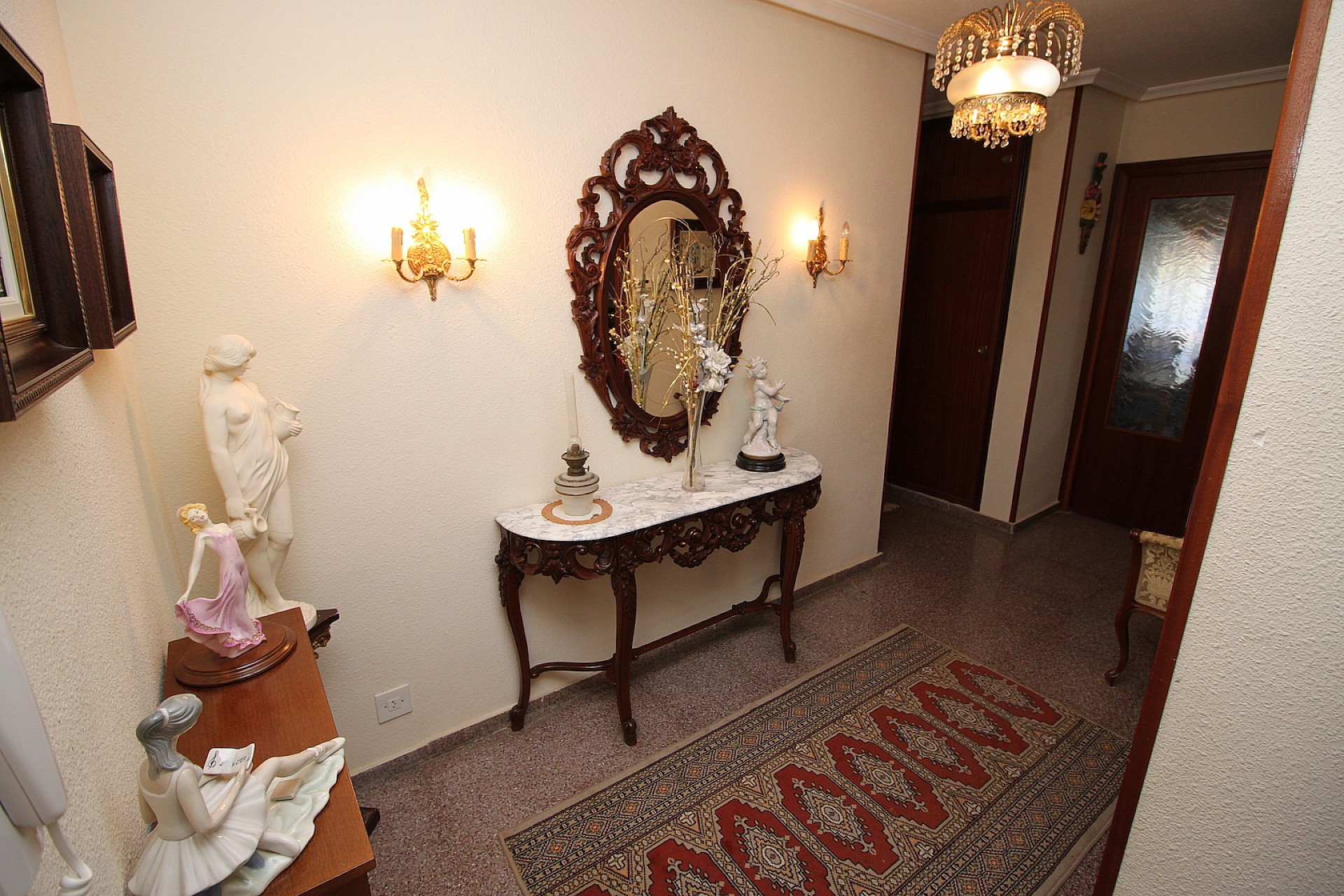 Resale - 4 Bedroom 3 Bathroom Townhouse in Monóvar -  - Alicante