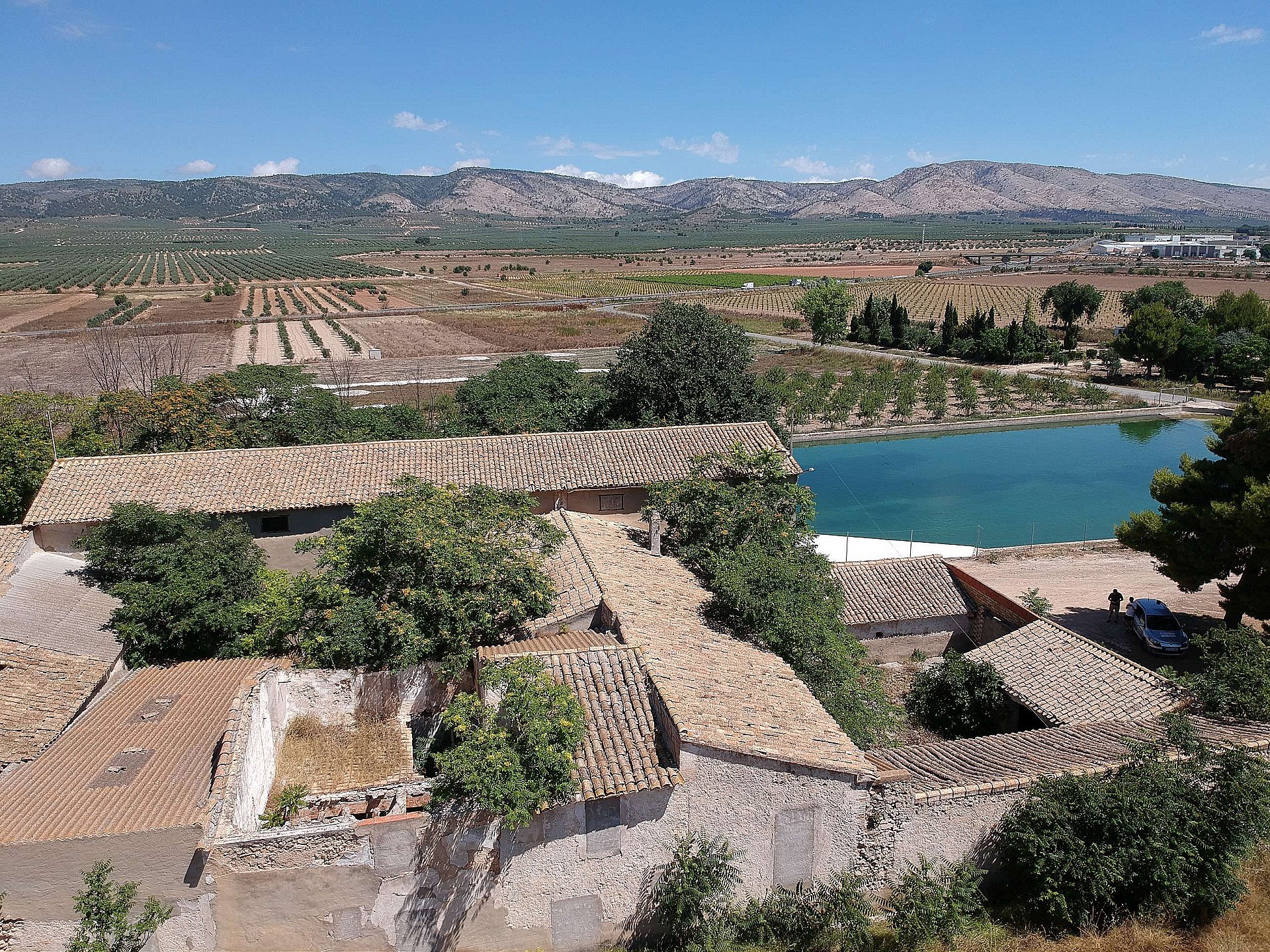 Resale - Country house in Beneixama -  - Alicante