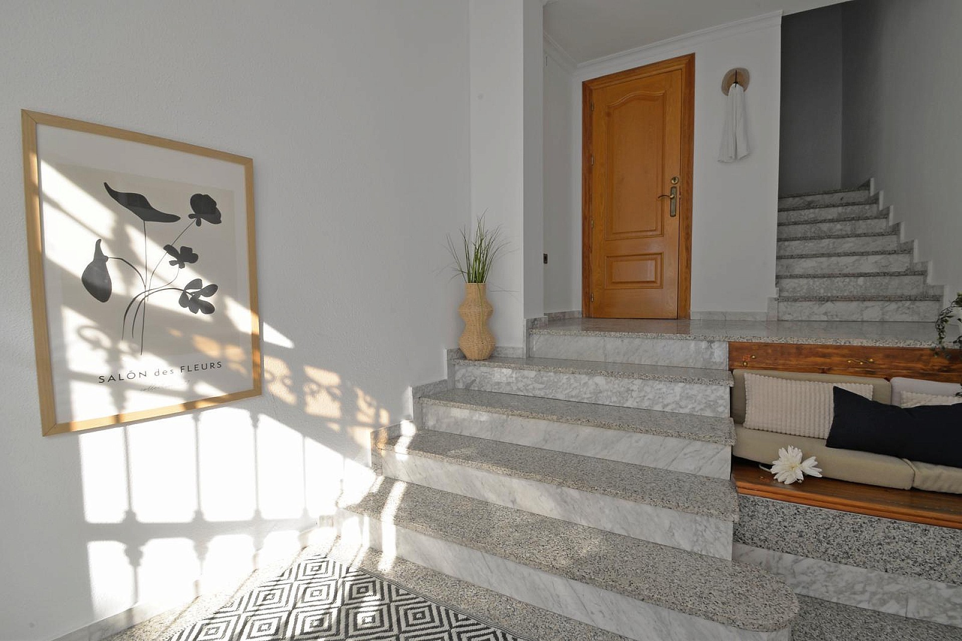 Resale - 4 Bedroom 4 Bathroom Townhouse in Sax - , Sax, Alicante, Spain - Alicante