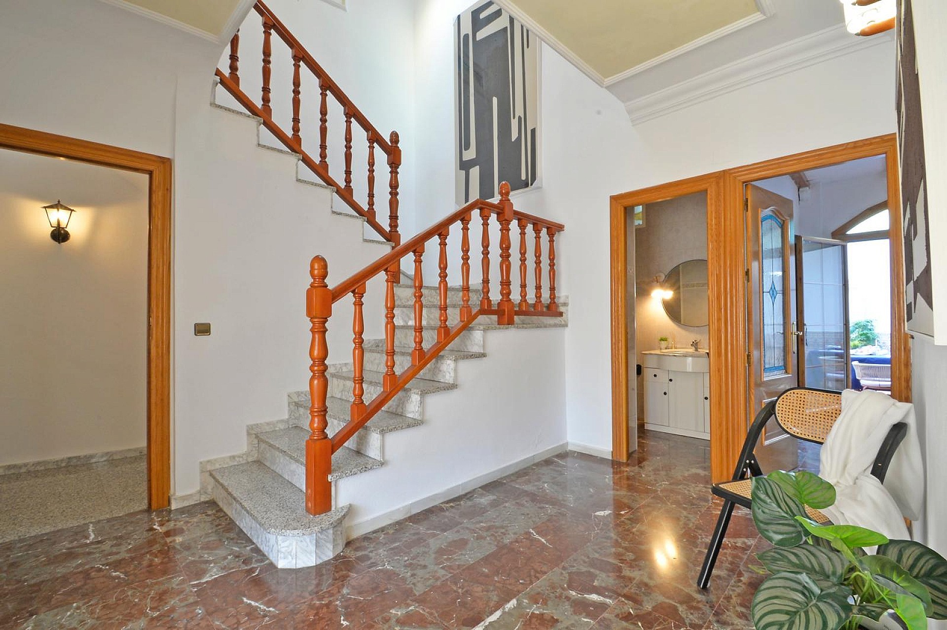 Resale - 4 Bedroom 4 Bathroom Townhouse in Sax - , Sax, Alicante, Spain - Alicante