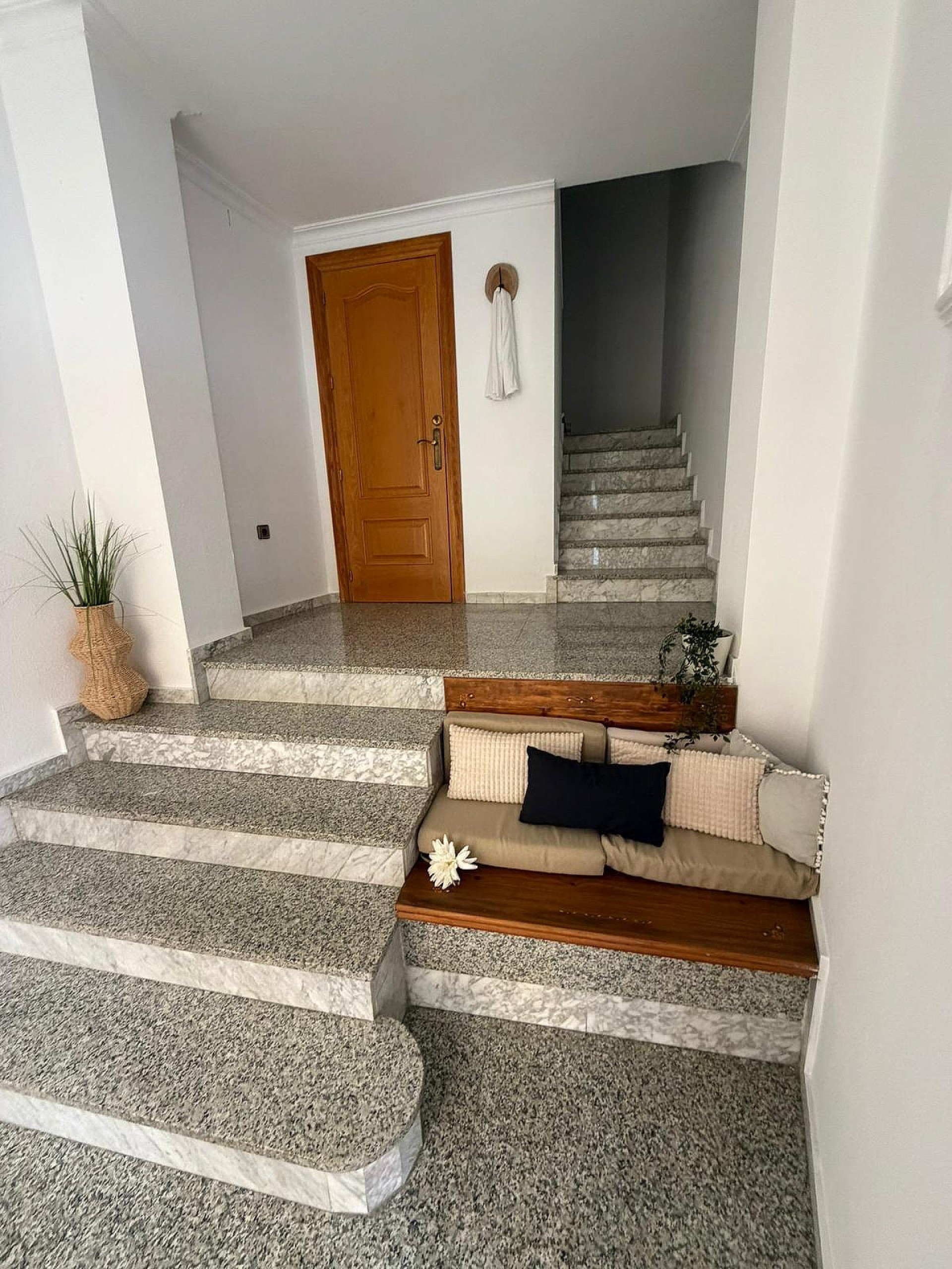 Resale - 4 Bedroom 4 Bathroom Townhouse in Sax - , Sax, Alicante, Spain - Alicante