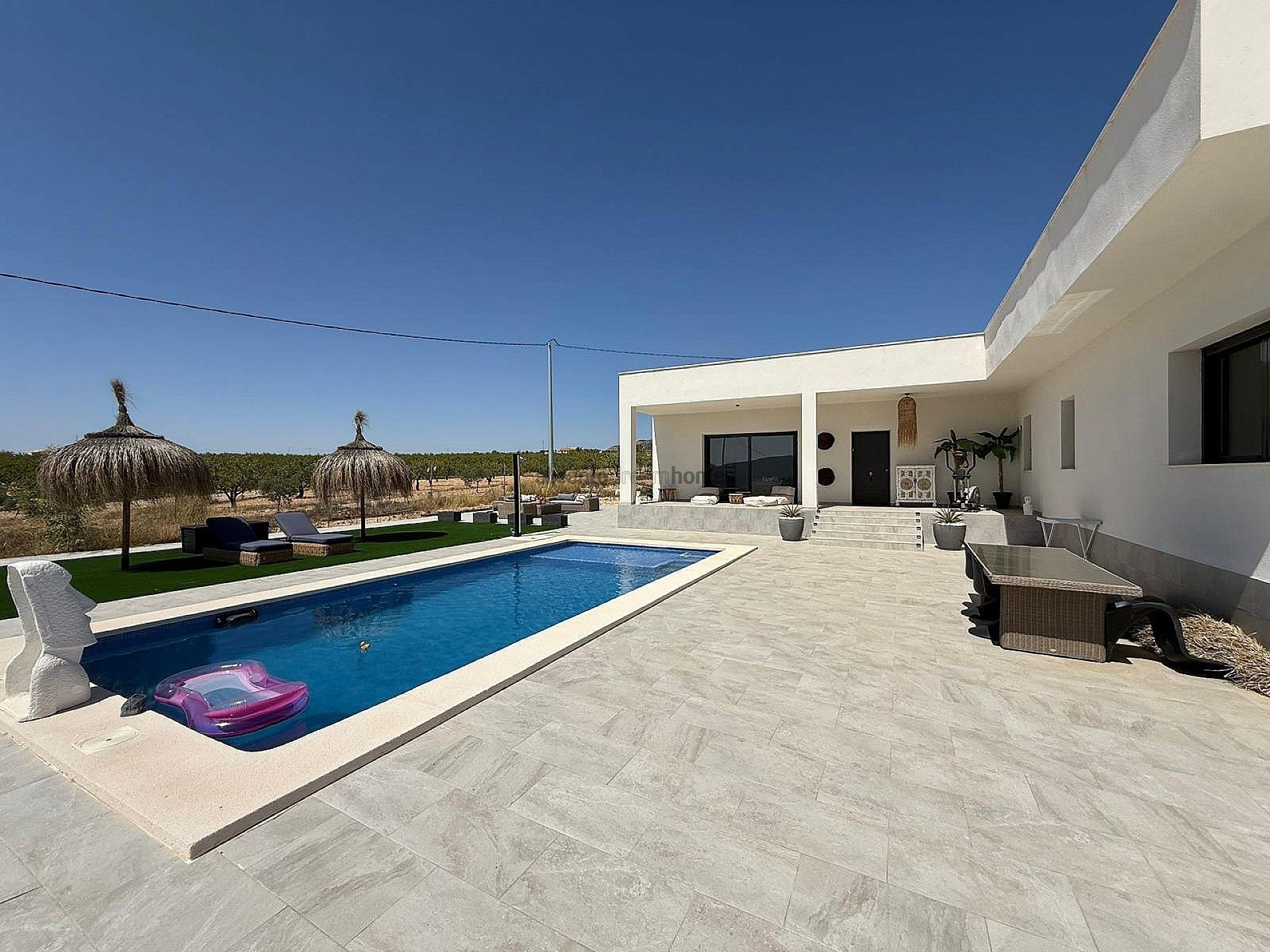 Resale - 3 Bedroom 2 Bathroom Villa in Pinoso - , Pinoso, Alicante, Spain - Alicante
