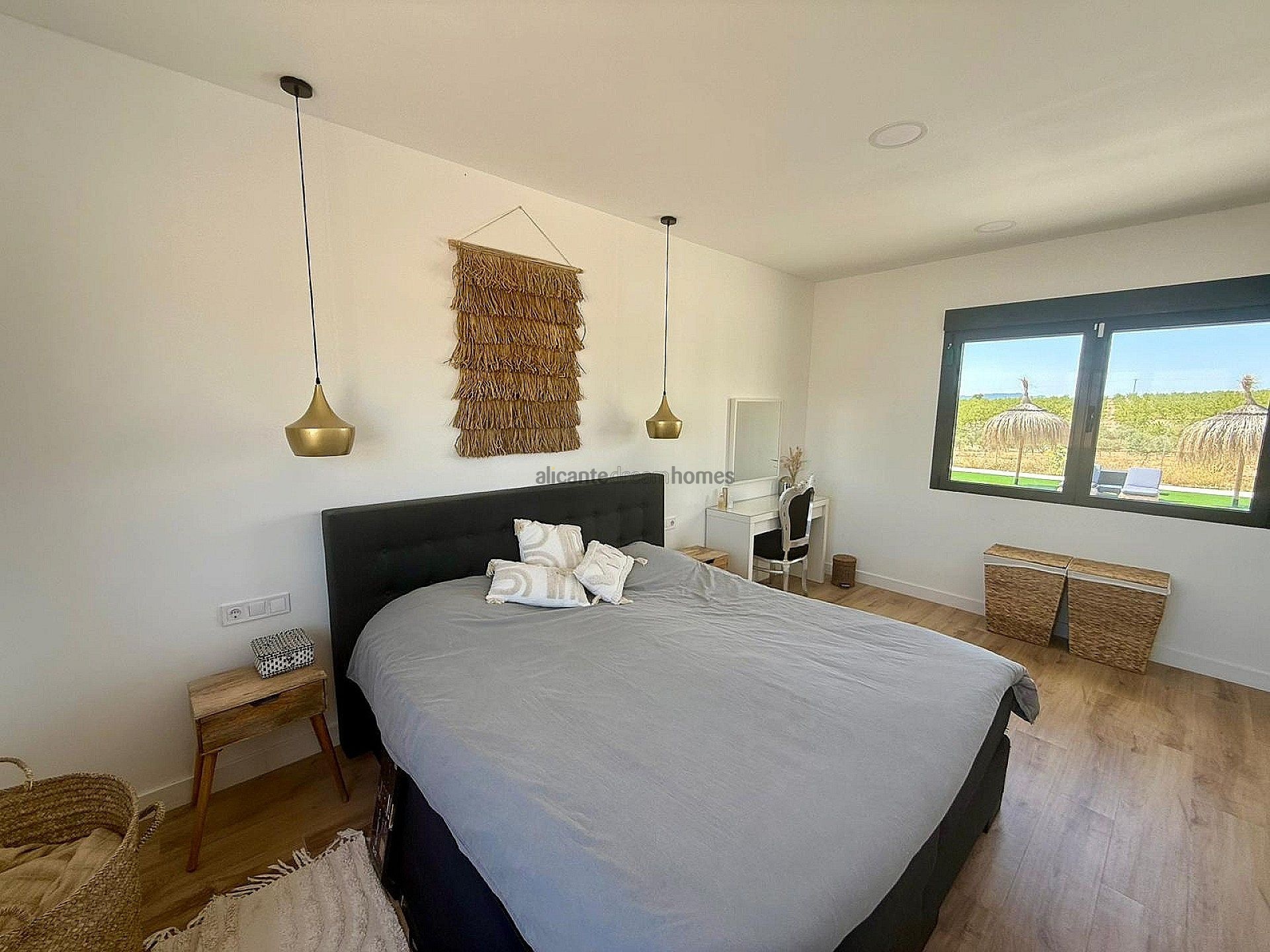 Resale - 3 Bedroom 2 Bathroom Villa in Pinoso - , Pinoso, Alicante, Spain - Alicante