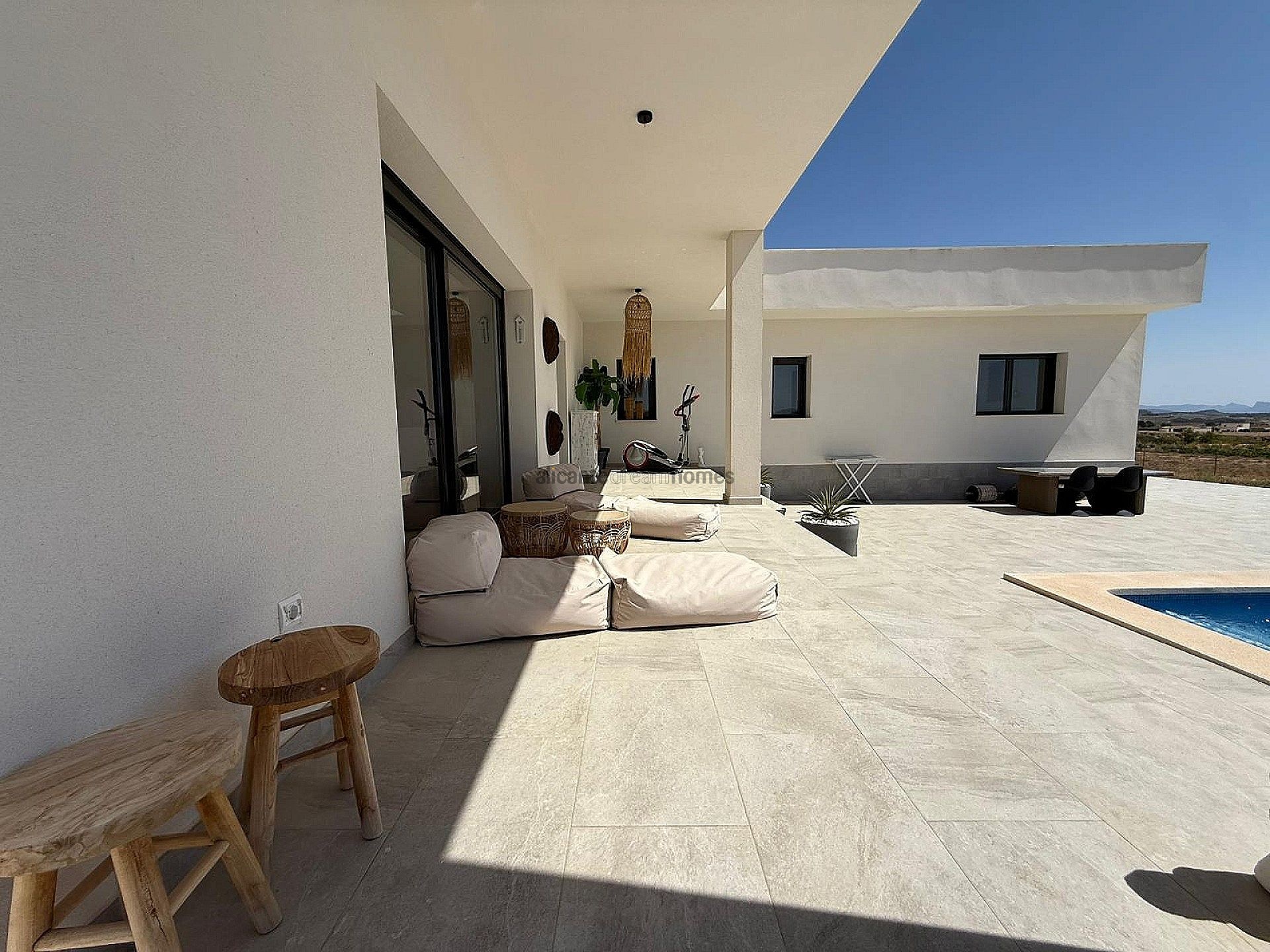 Resale - 3 Bedroom 2 Bathroom Villa in Pinoso - , Pinoso, Alicante, Spain - Alicante