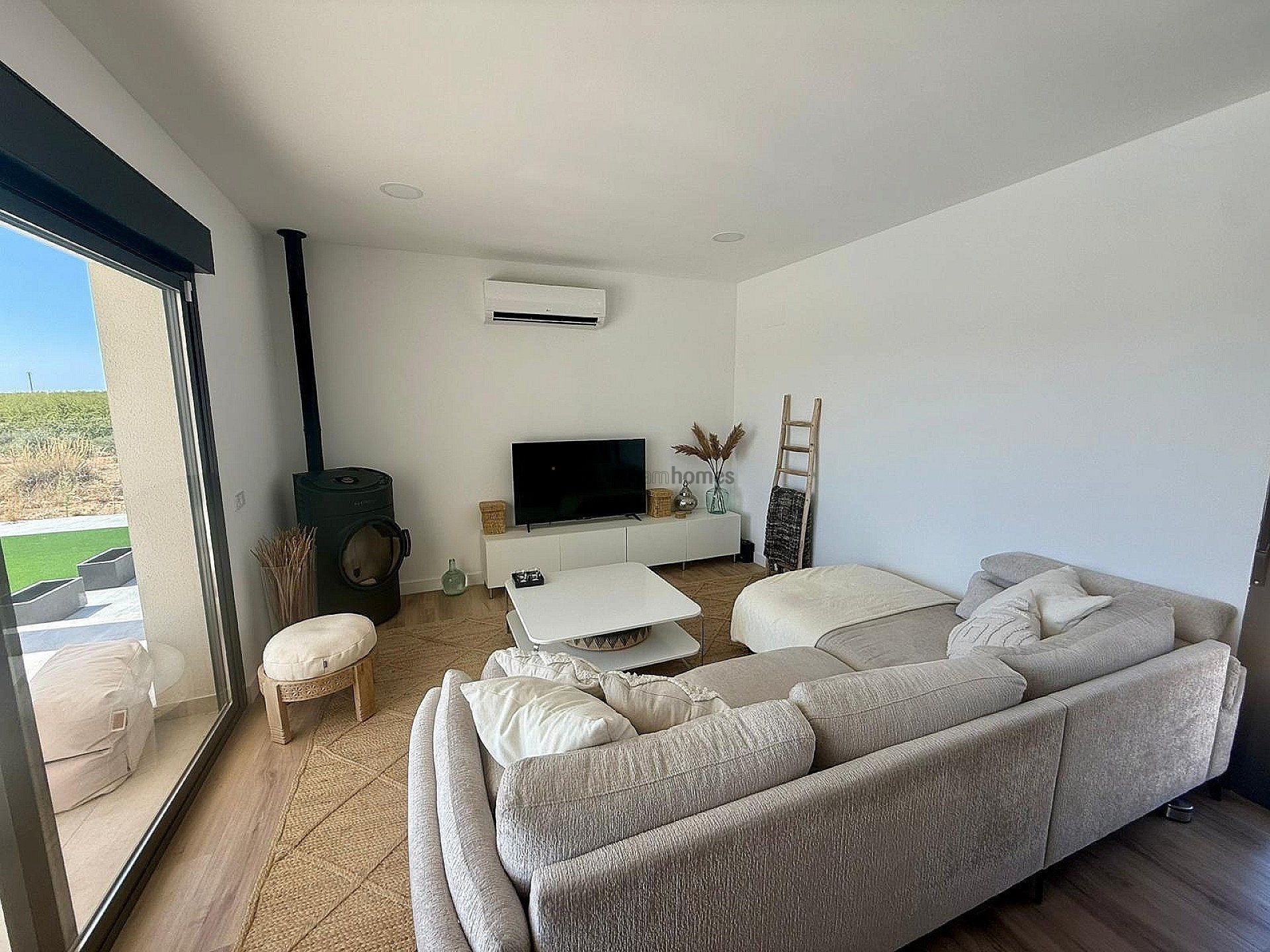 Resale - 3 Bedroom 2 Bathroom Villa in Pinoso - , Pinoso, Alicante, Spain - Alicante