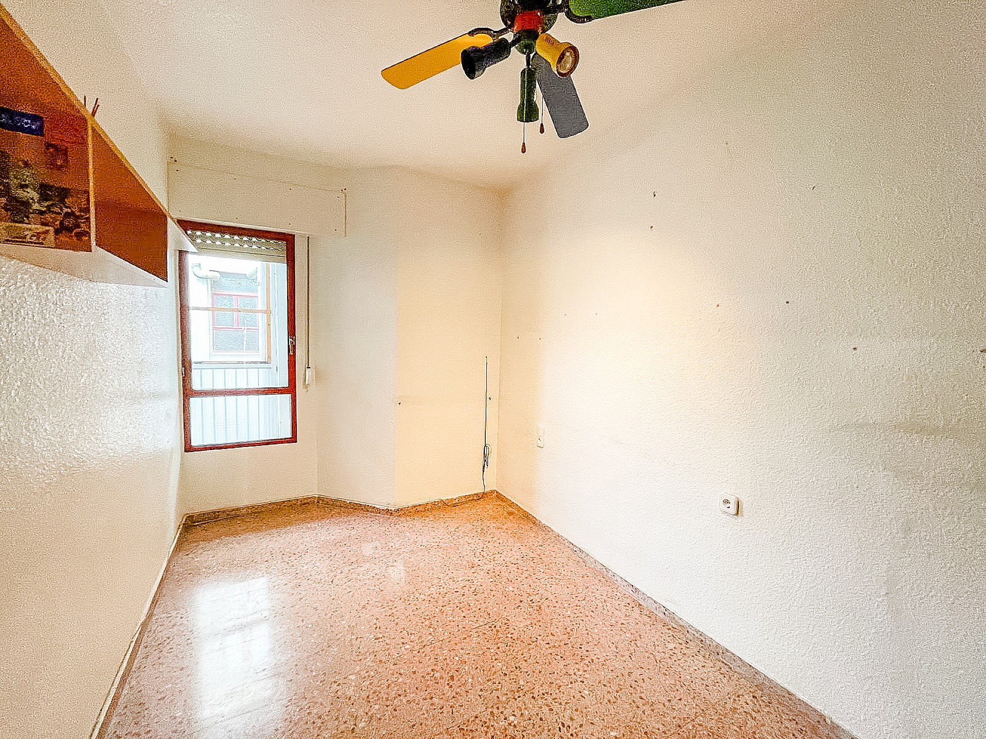 Resale - 3 Bedroom 2 Bathroom Apartment in Pinoso -  - Alicante