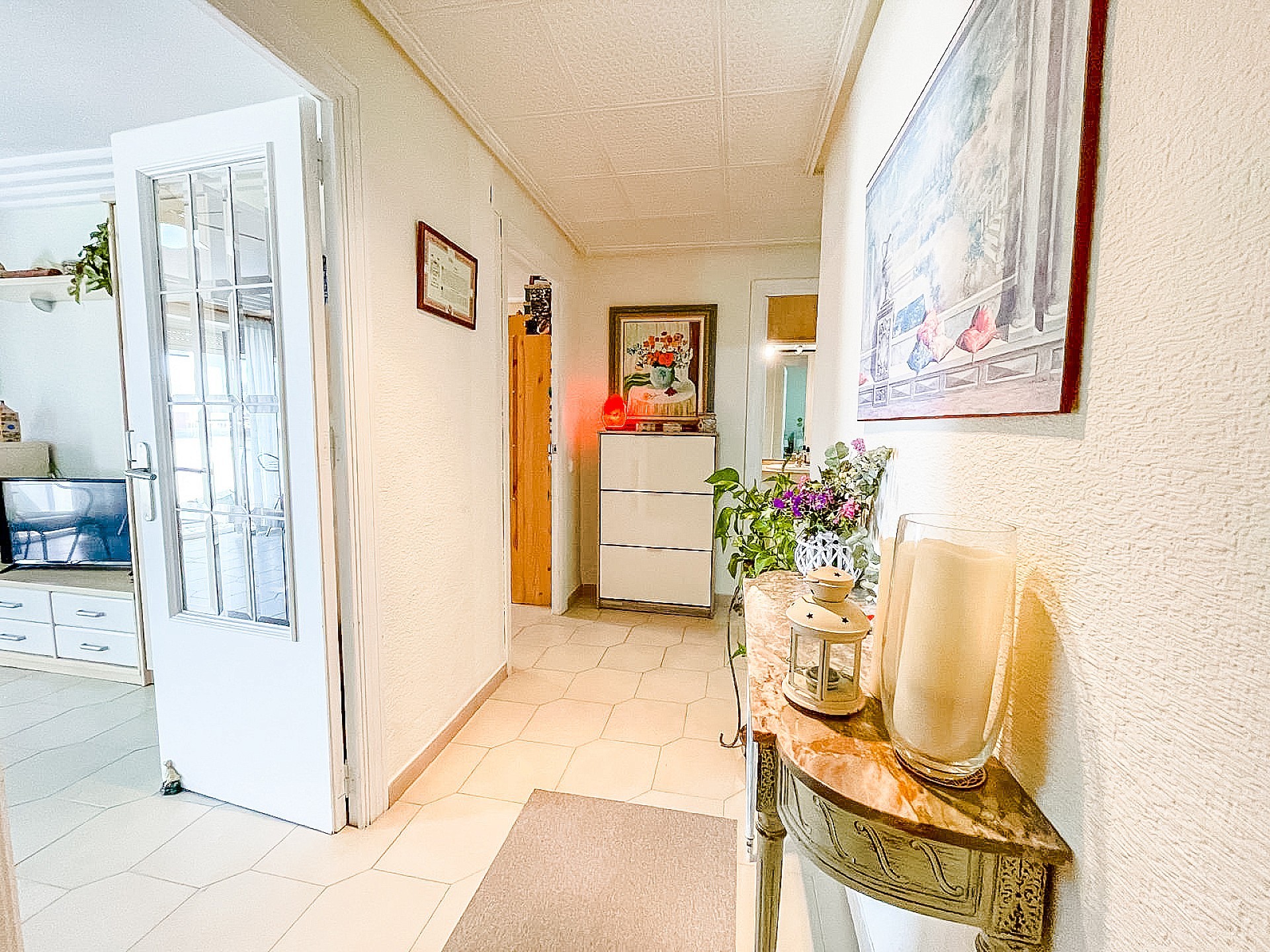 Resale - 3 Bedroom 2 Bathroom Apartment in Elda -  - Alicante