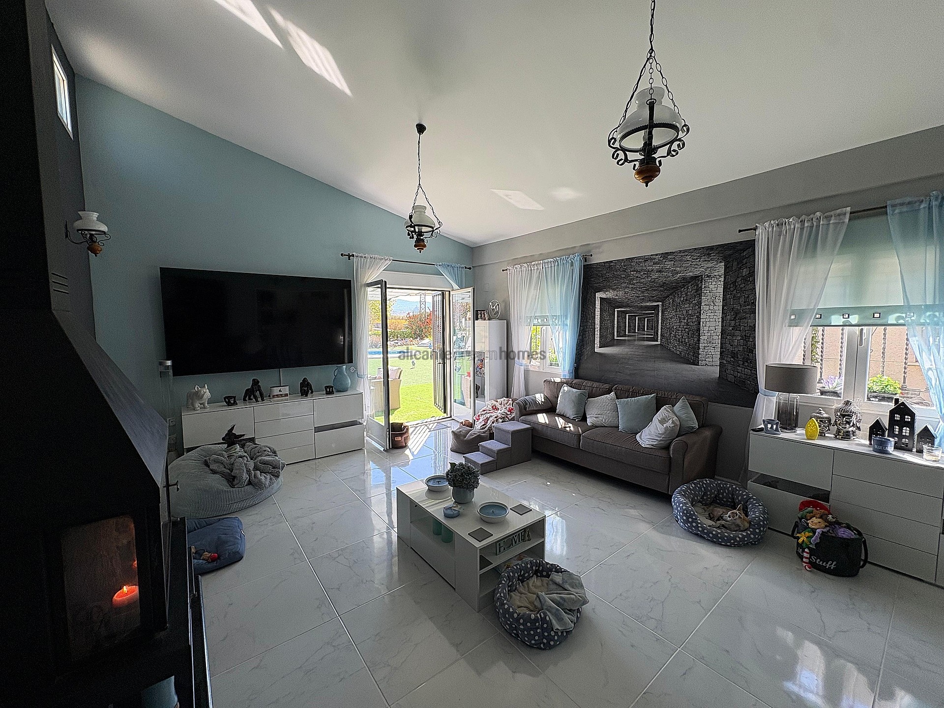 Sold - 3 Bedroom 2 Bathroom Villa in Biar -  - Alicante