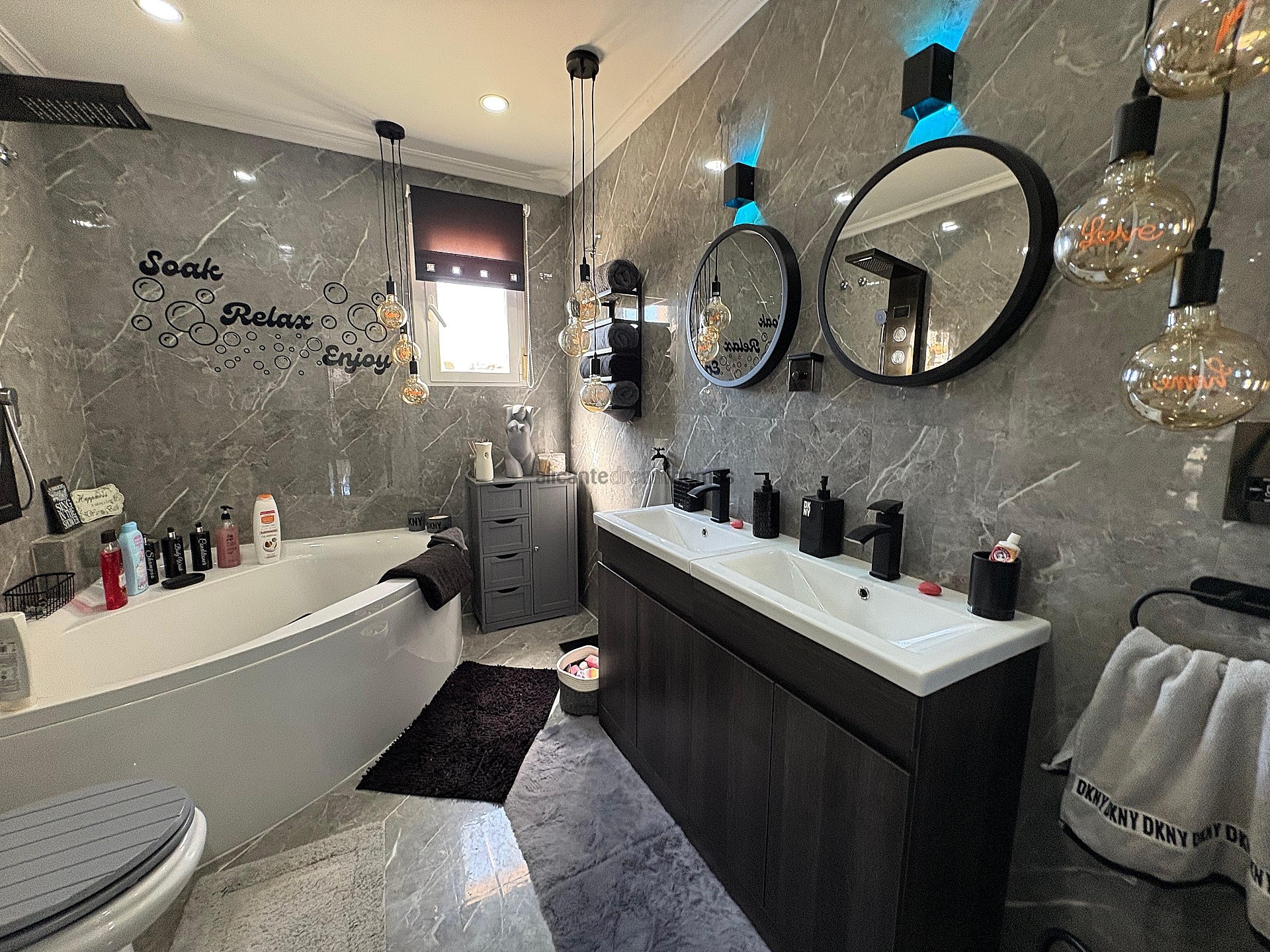 Sold - 3 Bedroom 2 Bathroom Villa in Biar -  - Alicante
