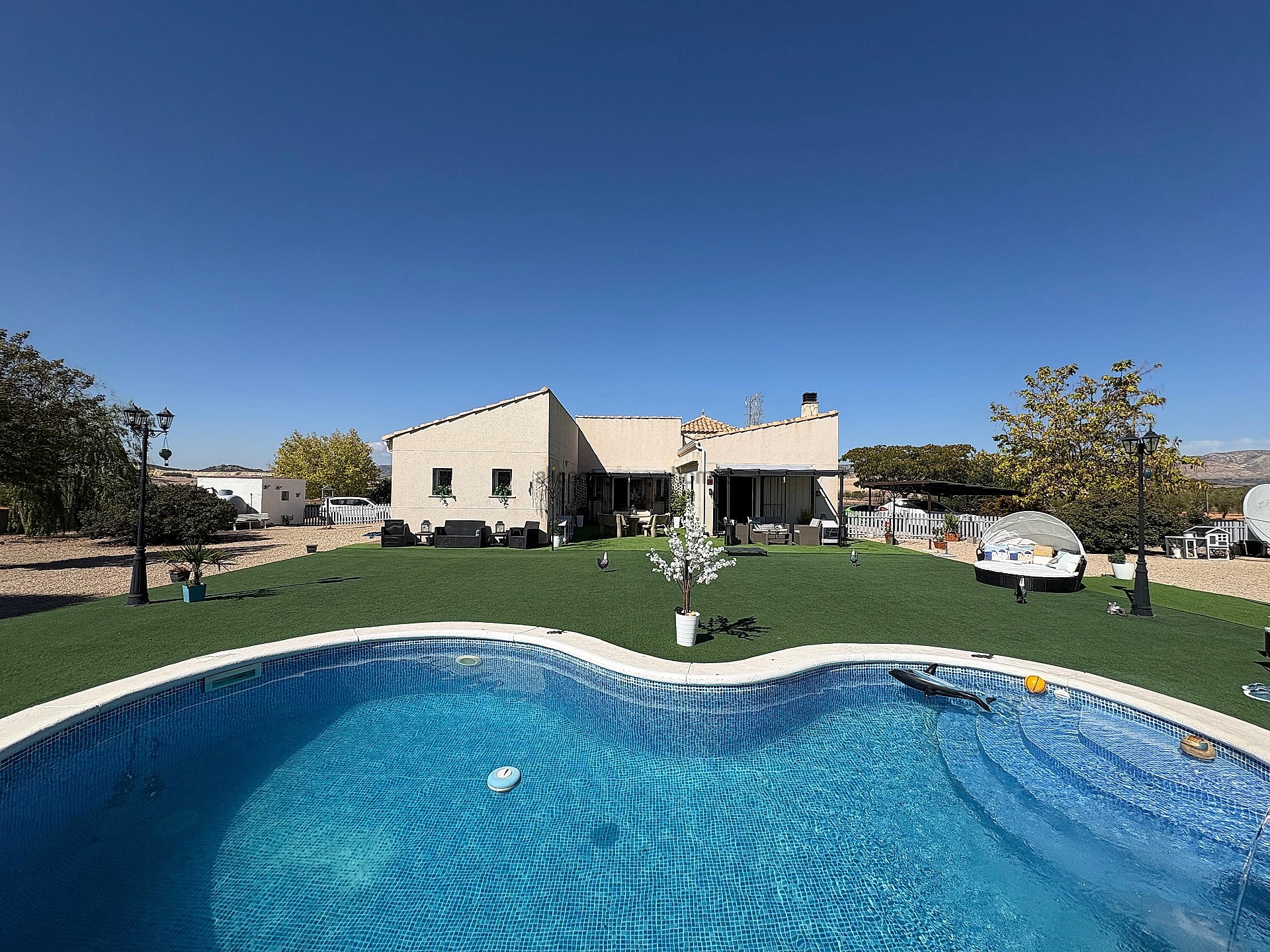 Sold - 3 Bedroom 2 Bathroom Villa in Biar -  - Alicante