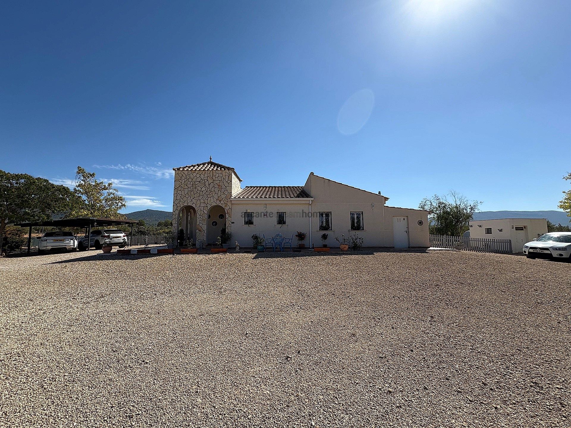 Sold - 3 Bedroom 2 Bathroom Villa in Biar -  - Alicante