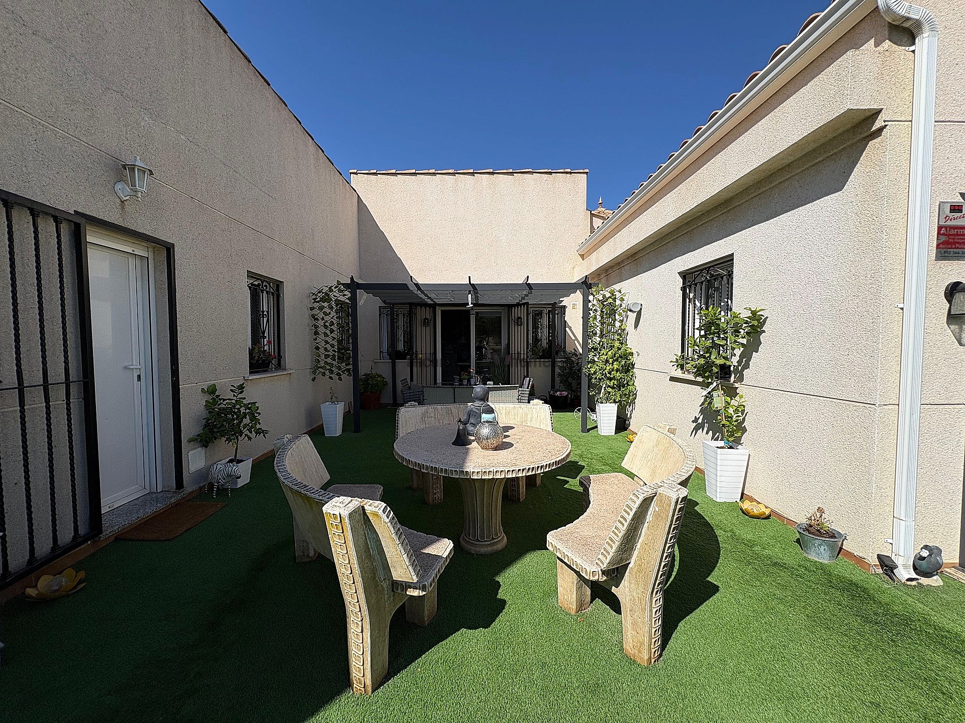 Sold - 3 Bedroom 2 Bathroom Villa in Biar -  - Alicante