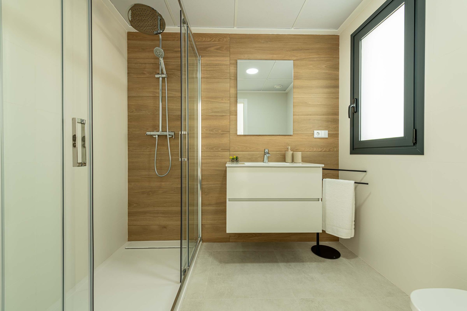 Resale - 3 Bedroom 2 Bathroom Townhouse in Cox -  - Alicante