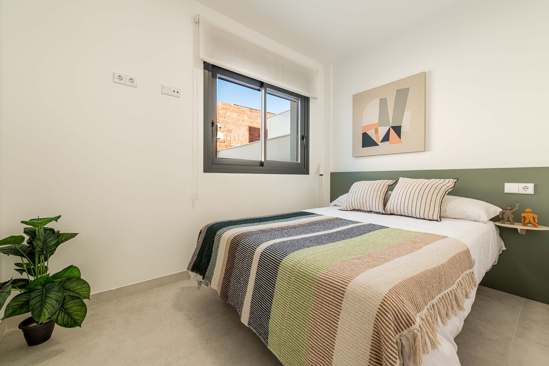 Resale - 3 Bedroom 2 Bathroom Townhouse in Cox -  - Alicante