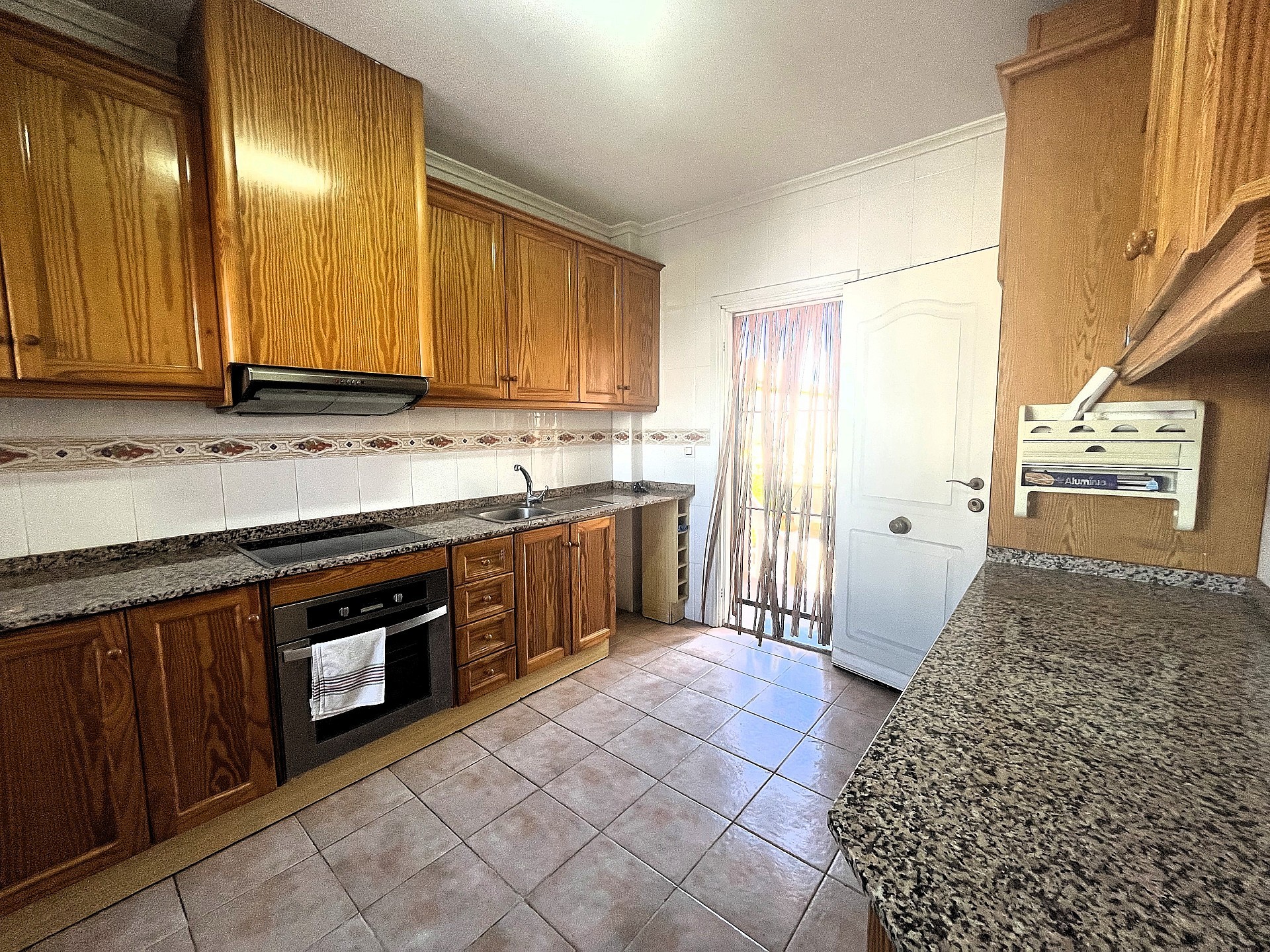 Resale - 4 Bedroom 3 Bathroom Villa in Castalla -  - Alicante