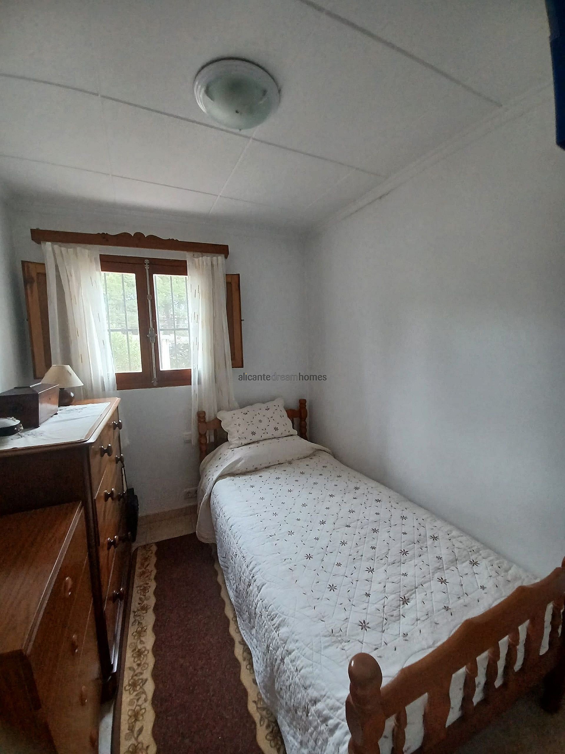 Resale - 3 Bedroom 1 Bathroom Country house in Yecla -  - Murcia