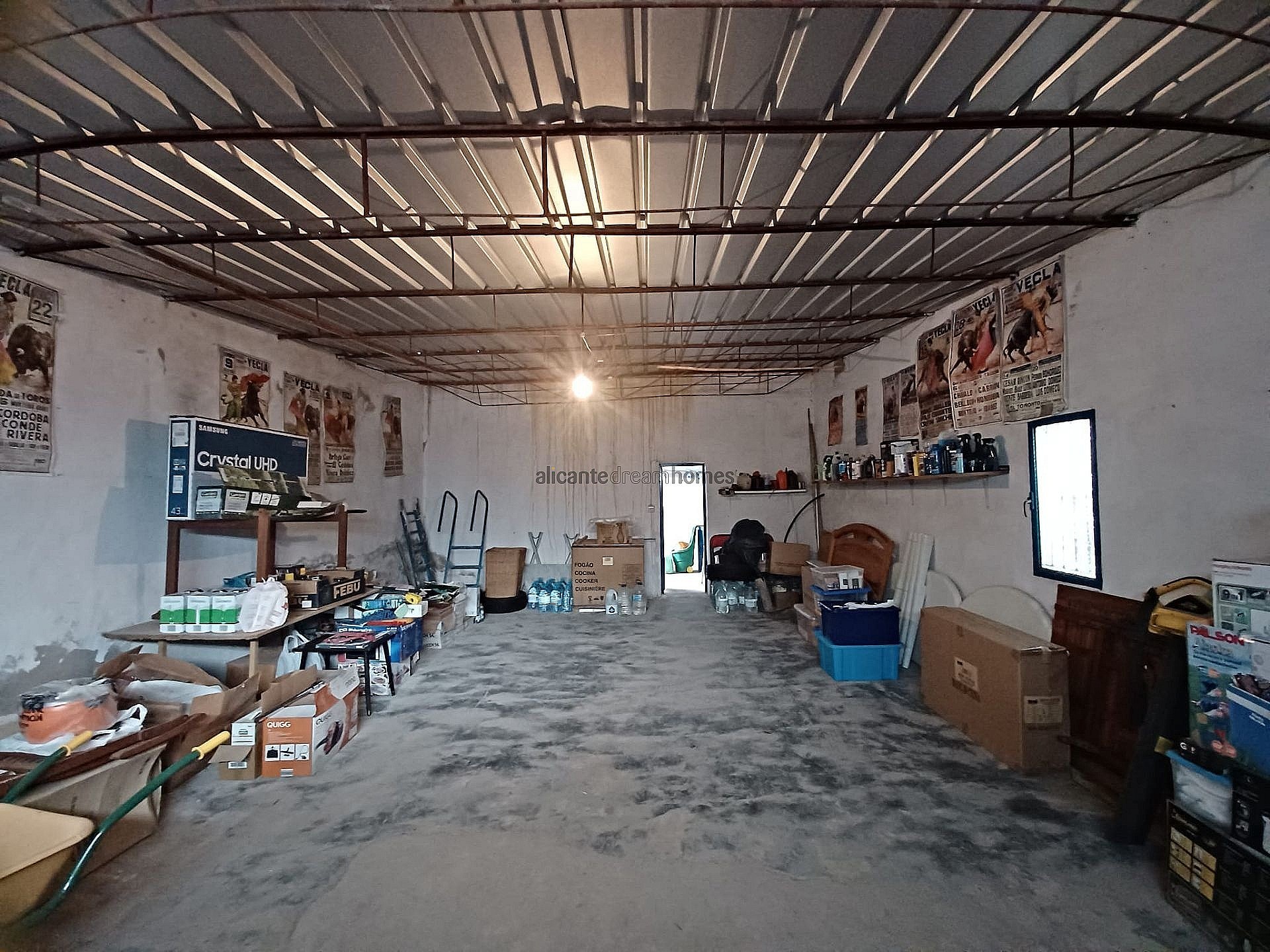 Resale - 3 Bedroom 1 Bathroom Country house in Yecla -  - Murcia