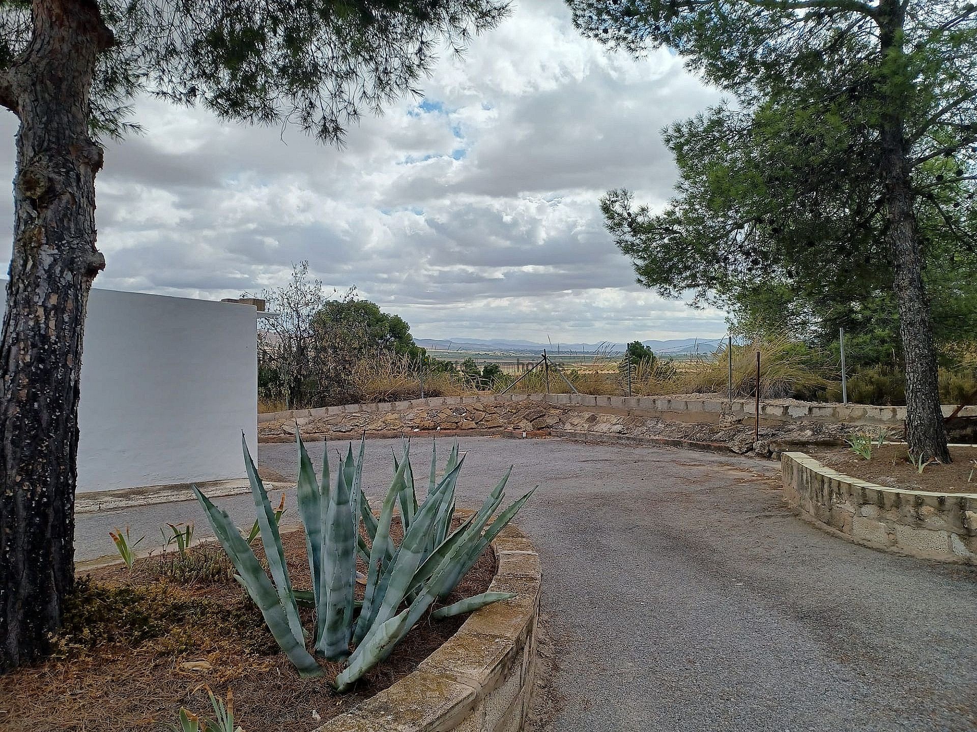 Resale - 3 Bedroom 1 Bathroom Country house in Yecla -  - Murcia