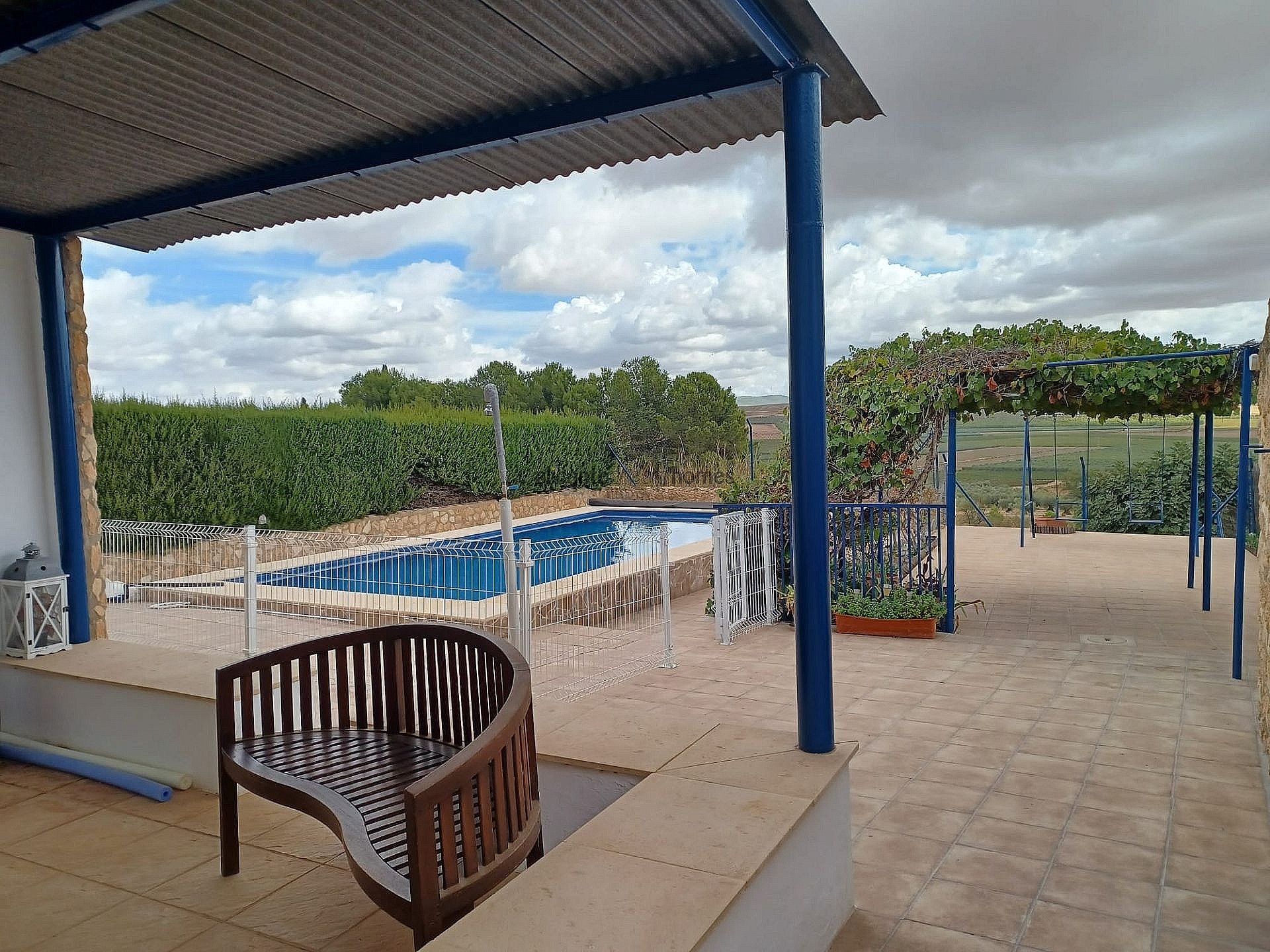Resale - 3 Bedroom 1 Bathroom Country house in Yecla -  - Murcia