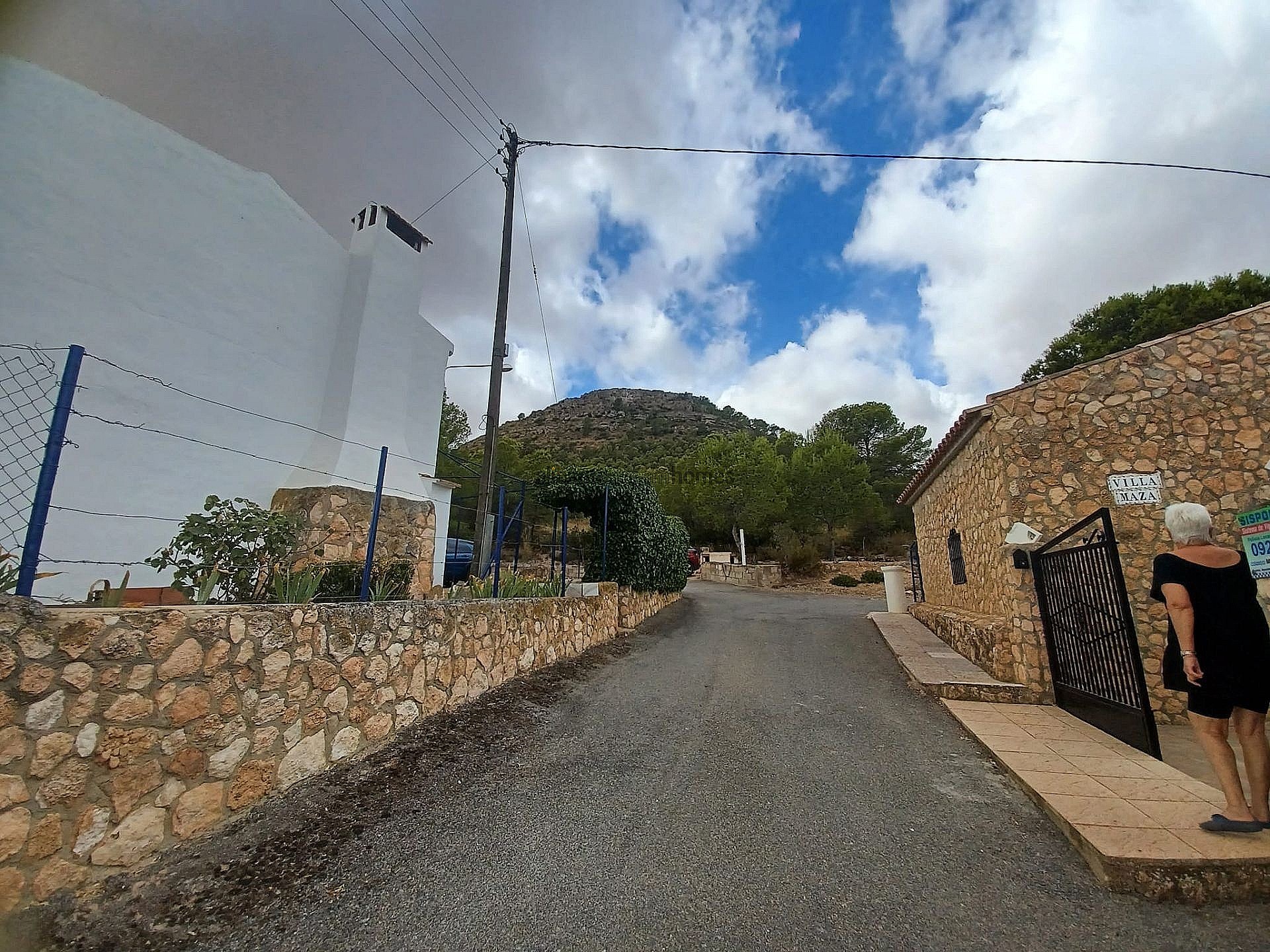 Resale - 3 Bedroom 1 Bathroom Country house in Yecla -  - Murcia