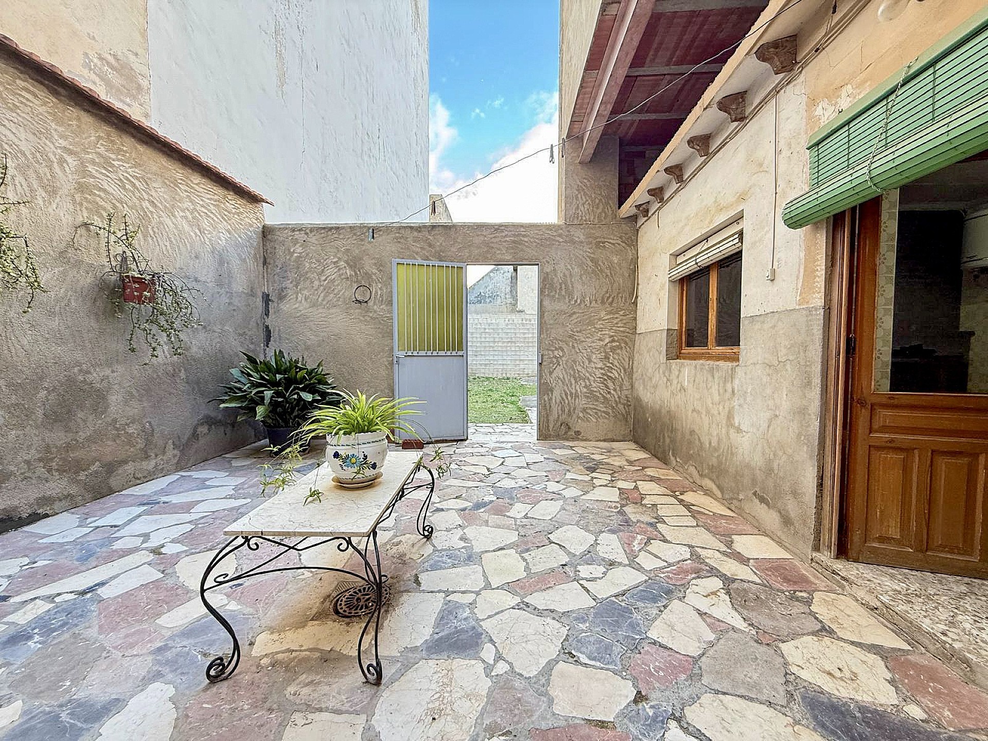 Resale - 5 Bedroom 1 Bathroom Townhouse in Pinoso - , Pinoso, Alicante, Spain - Alicante