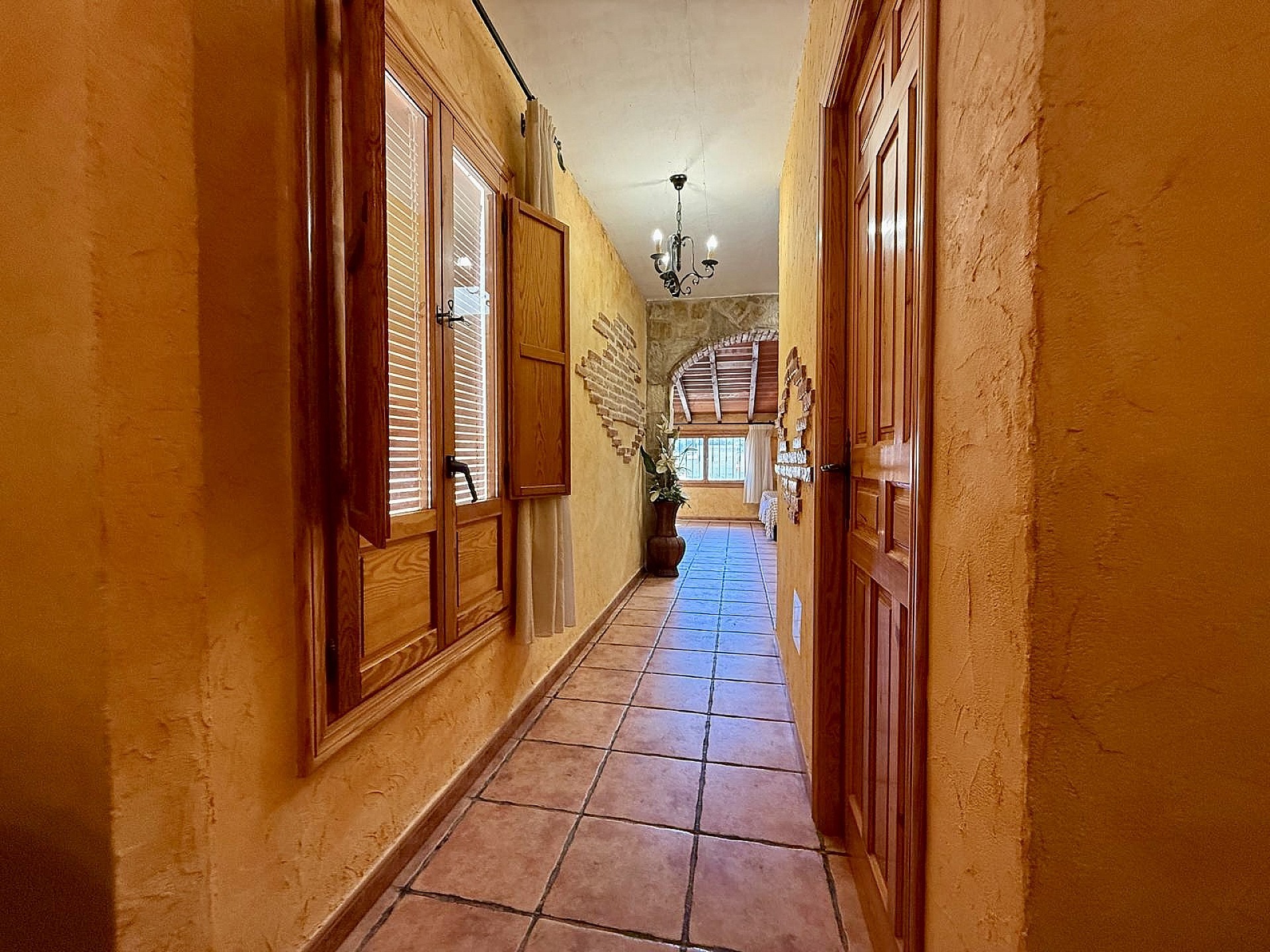 Resale - 5 Bedroom 2 Bathroom Apartment in Pinoso - , Pinoso, Alicante, Spain - Alicante