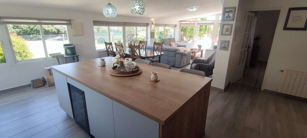 Resale - 4 Bedroom 3 Bathroom Villa in Sax - , Sax, Alicante, Spain - Alicante