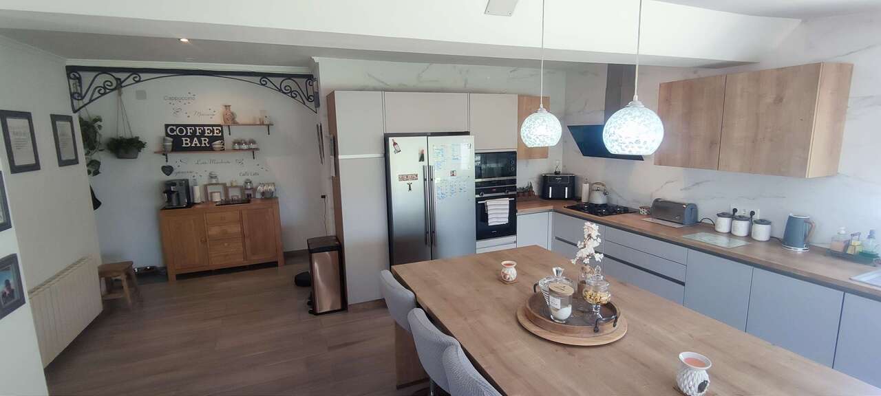 Resale - 4 Bedroom 3 Bathroom Villa in Sax - , Sax, Alicante, Spain - Alicante