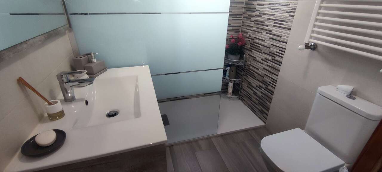 Resale - 4 Bedroom 3 Bathroom Villa in Sax - , Sax, Alicante, Spain - Alicante
