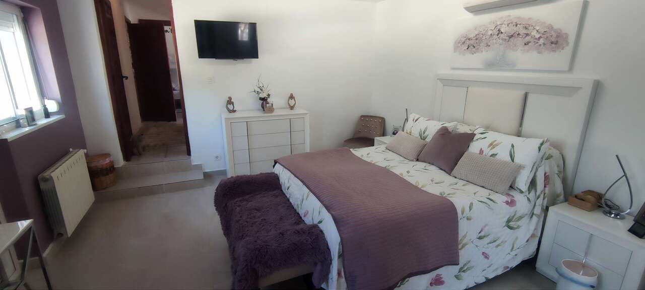 Resale - 4 Bedroom 3 Bathroom Villa in Sax - , Sax, Alicante, Spain - Alicante