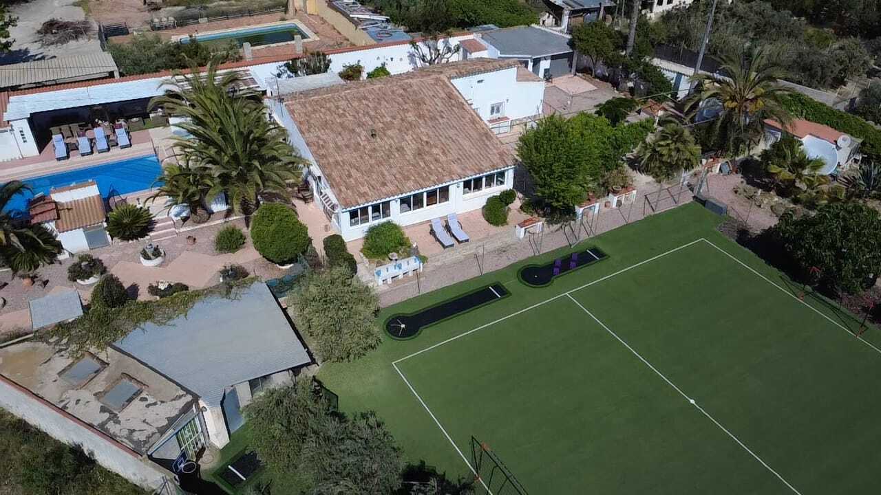Resale - 4 Bedroom 3 Bathroom Villa in Sax - , Sax, Alicante, Spain - Alicante