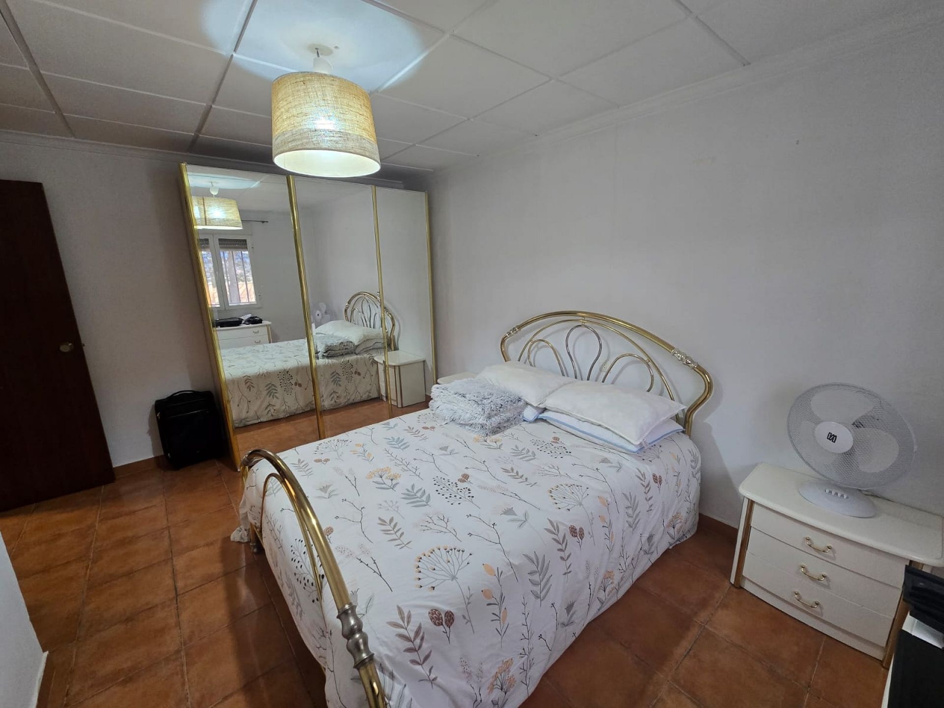 Resale - 4 Bedroom 2 Bathroom Country house in Yecla -  - Murcia