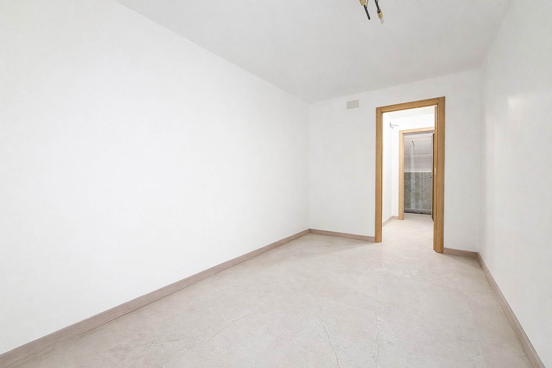 Resale - 2 Bedroom 2 Bathroom Apartment in Elche -  - Alicante